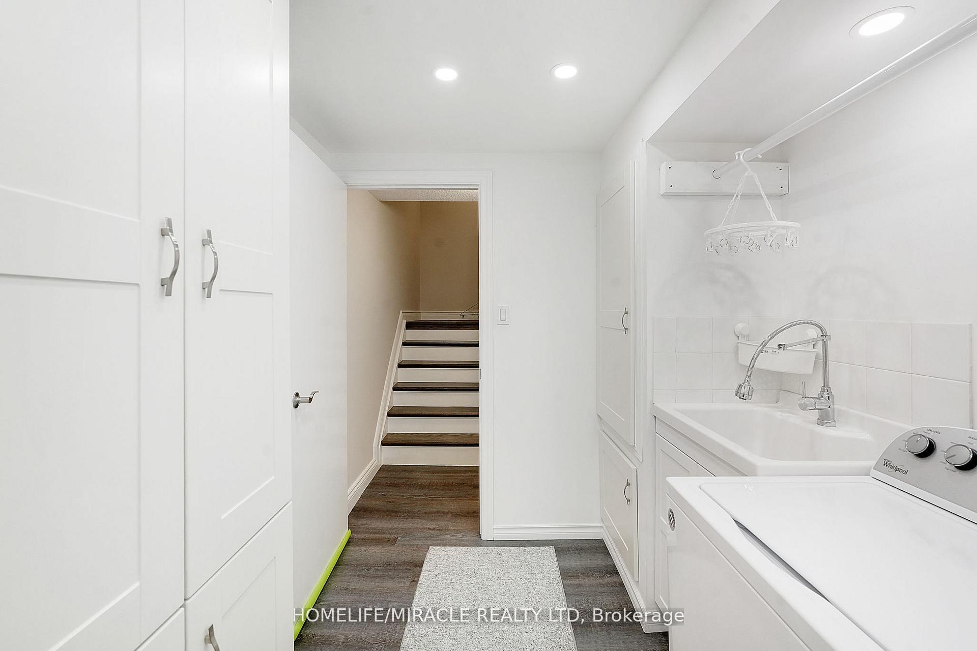 Photo 12 of Unit 32, 4165 Fieldgate Drive, Mississauga, Rathwood — HOMEH