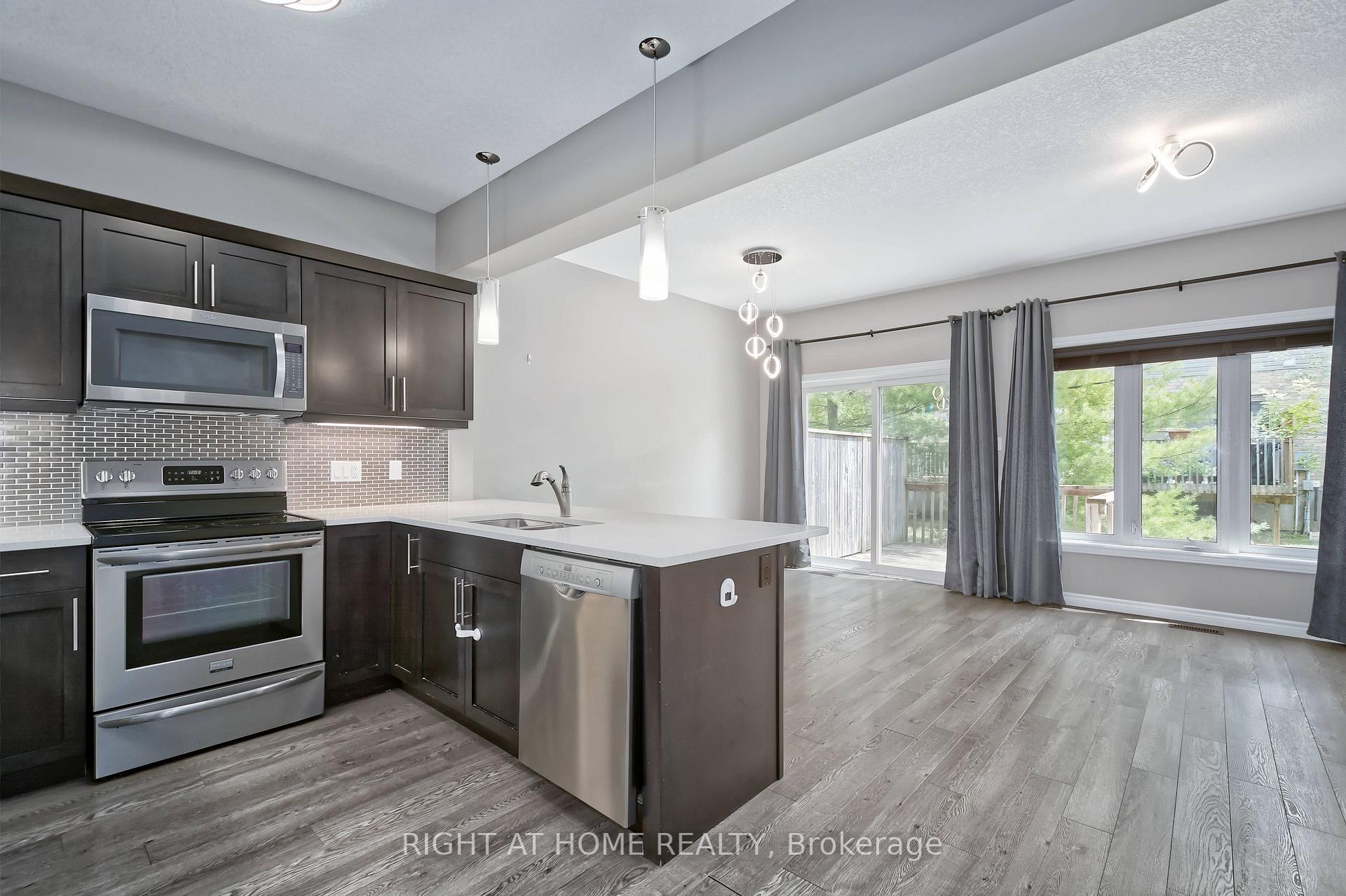 Photo 6 of Unit 97, 1924 Cedarhollow Boulevard, London, North D — HOMEH