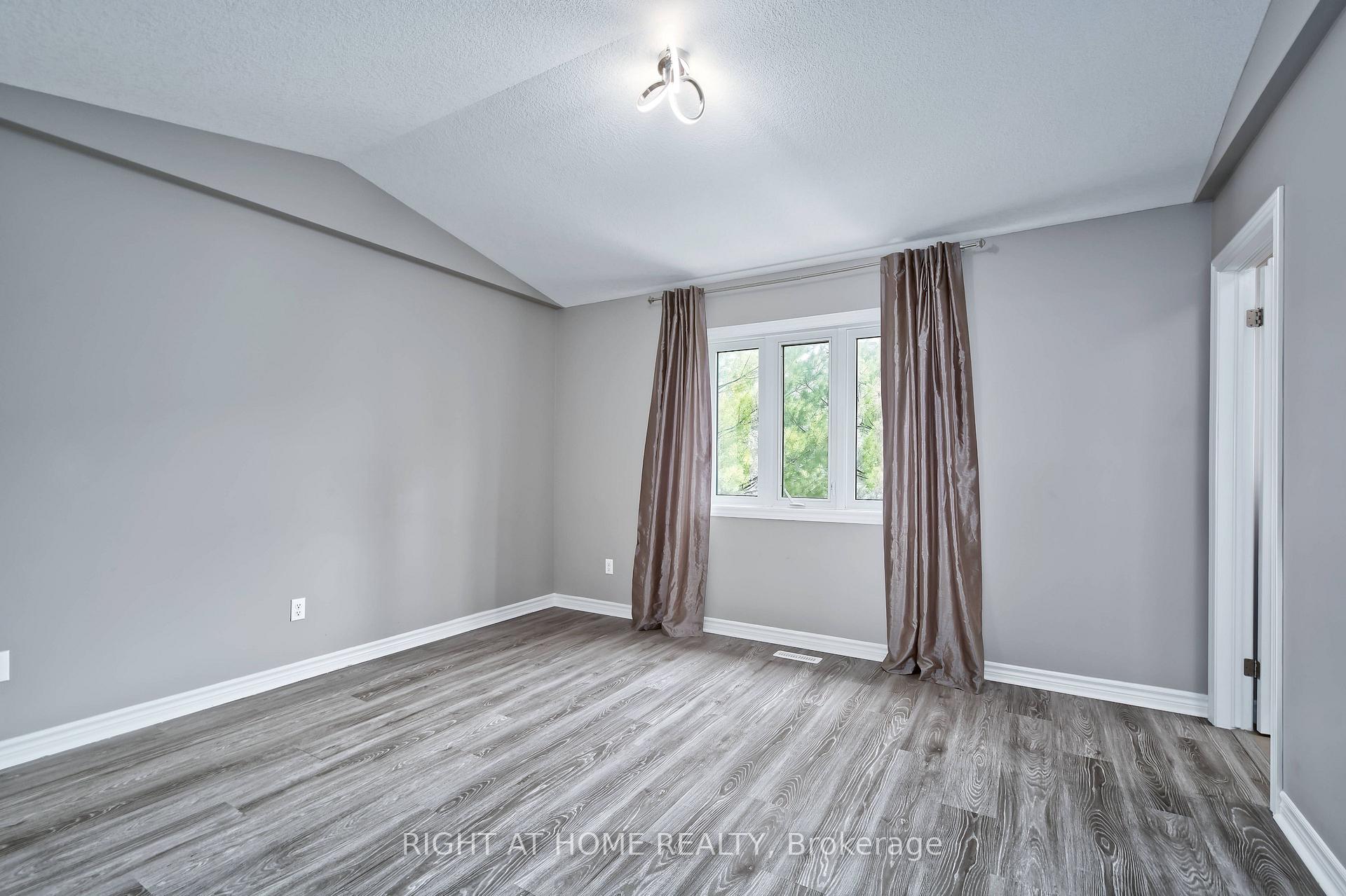 Photo 17 of Unit 97, 1924 Cedarhollow Boulevard, London, North D — HOMEH