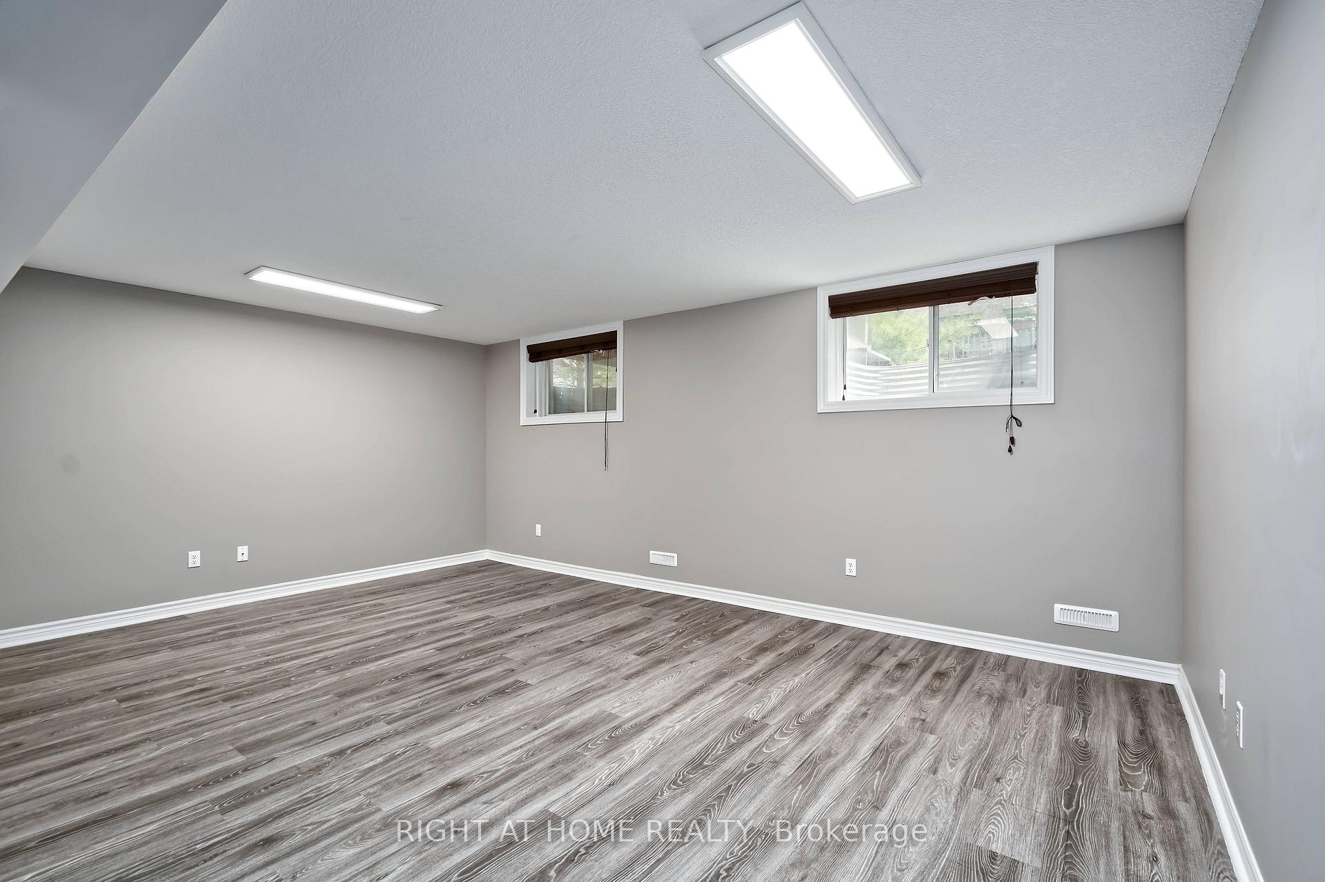 Photo 28 of Unit 97, 1924 Cedarhollow Boulevard, London, North D — HOMEH