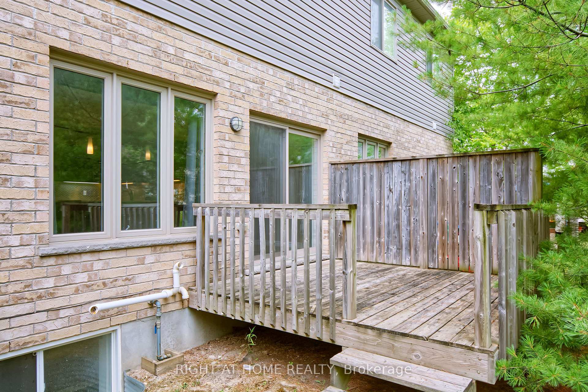 Photo 32 of Unit 97, 1924 Cedarhollow Boulevard, London, North D — HOMEH