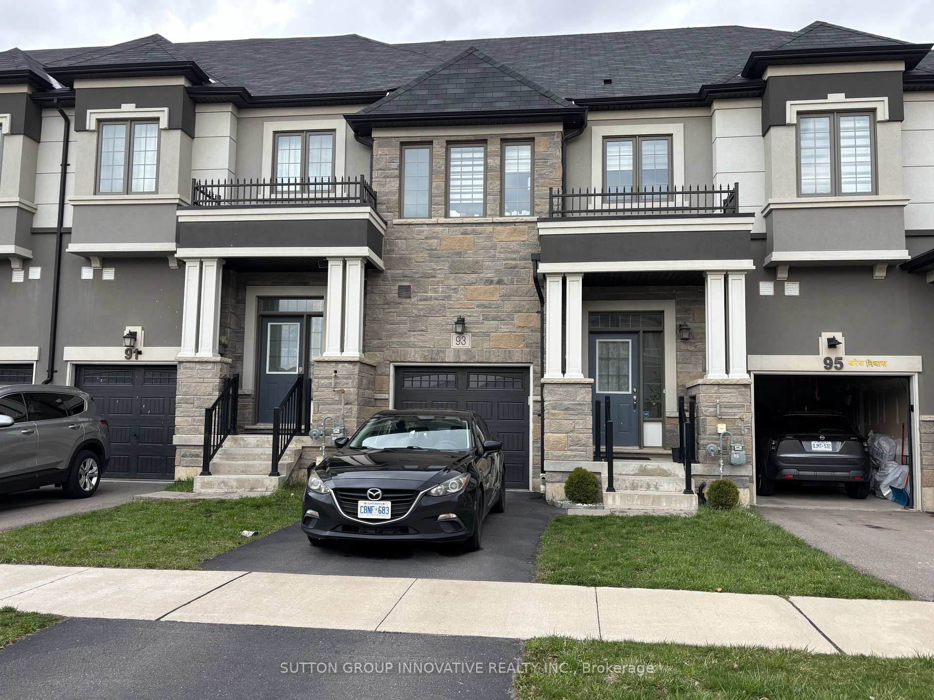 Photo 2 of 93 Bilanski Farm Road, Brantford, Echo Place — HOMEH