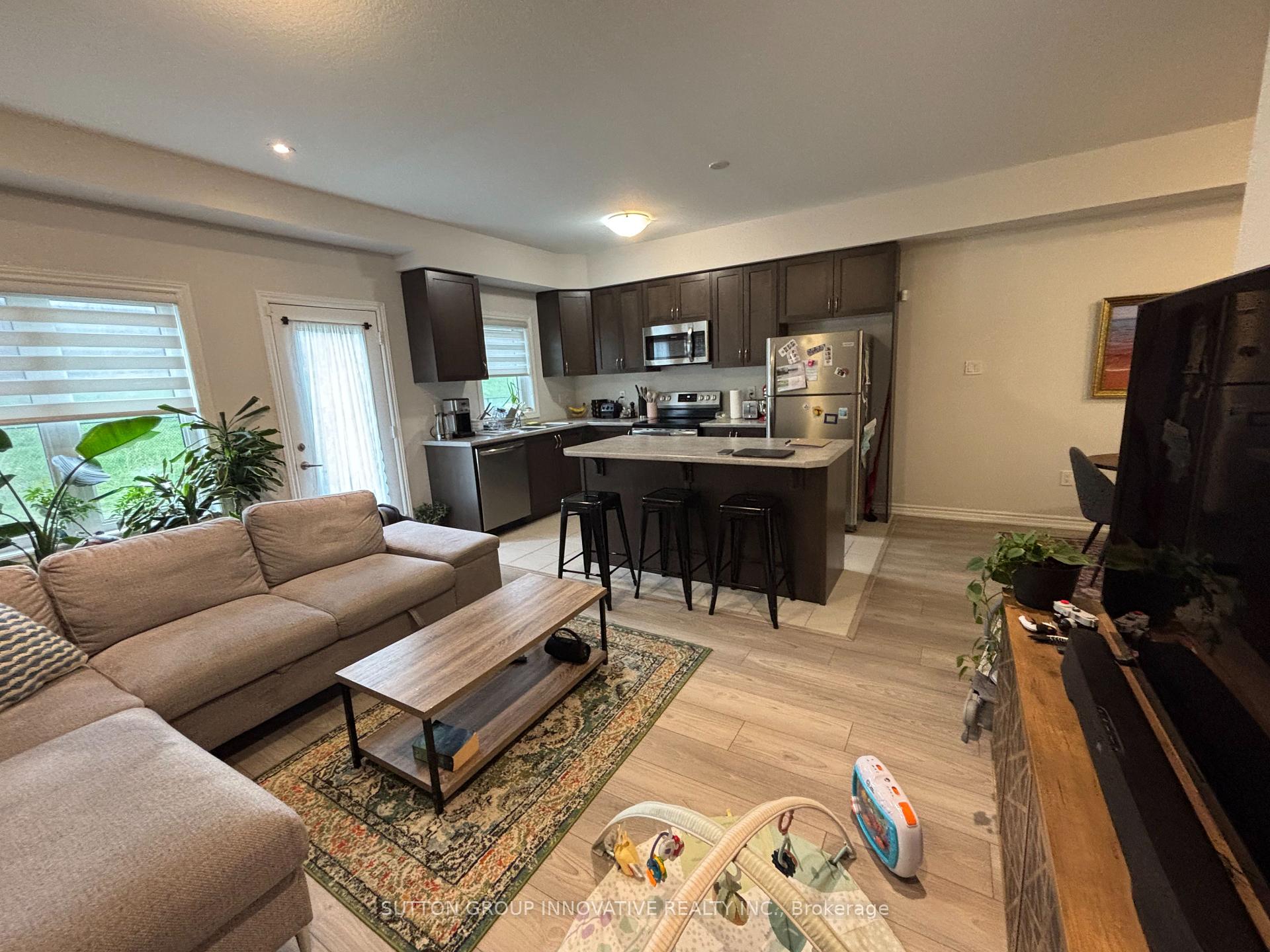 Photo 7 of 93 Bilanski Farm Road, Brantford, Echo Place — HOMEH