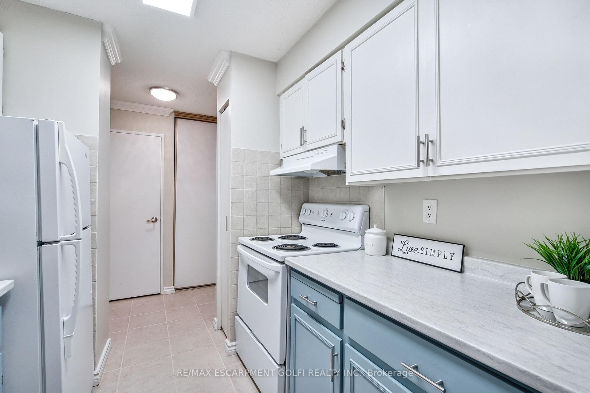 Photo 9 of Unit 305, 222 Jackson Street W, Hamilton, Durand — HOMEH