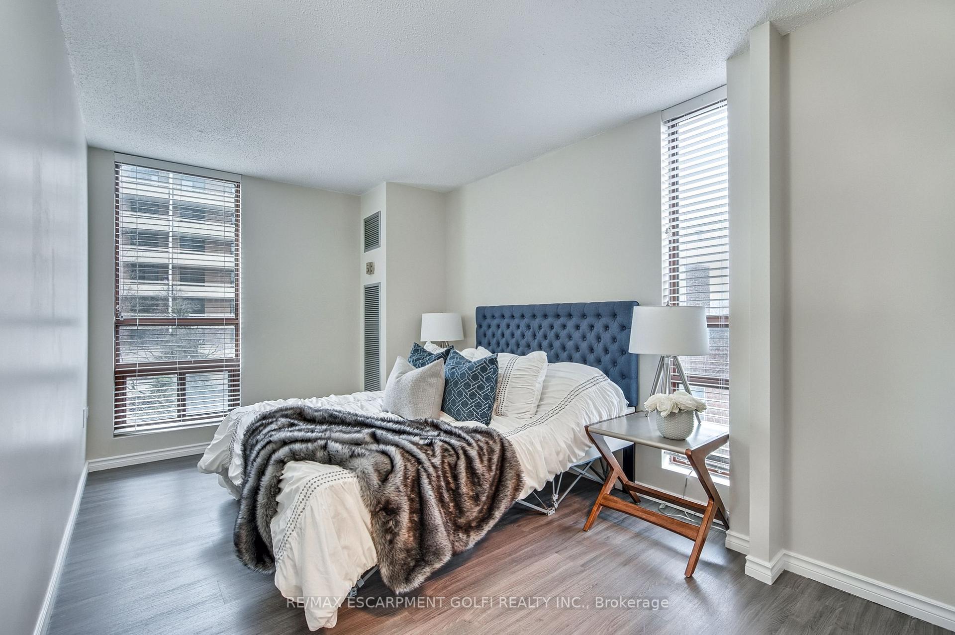 Photo 16 of Unit 305, 222 Jackson Street W, Hamilton, Durand — HOMEH