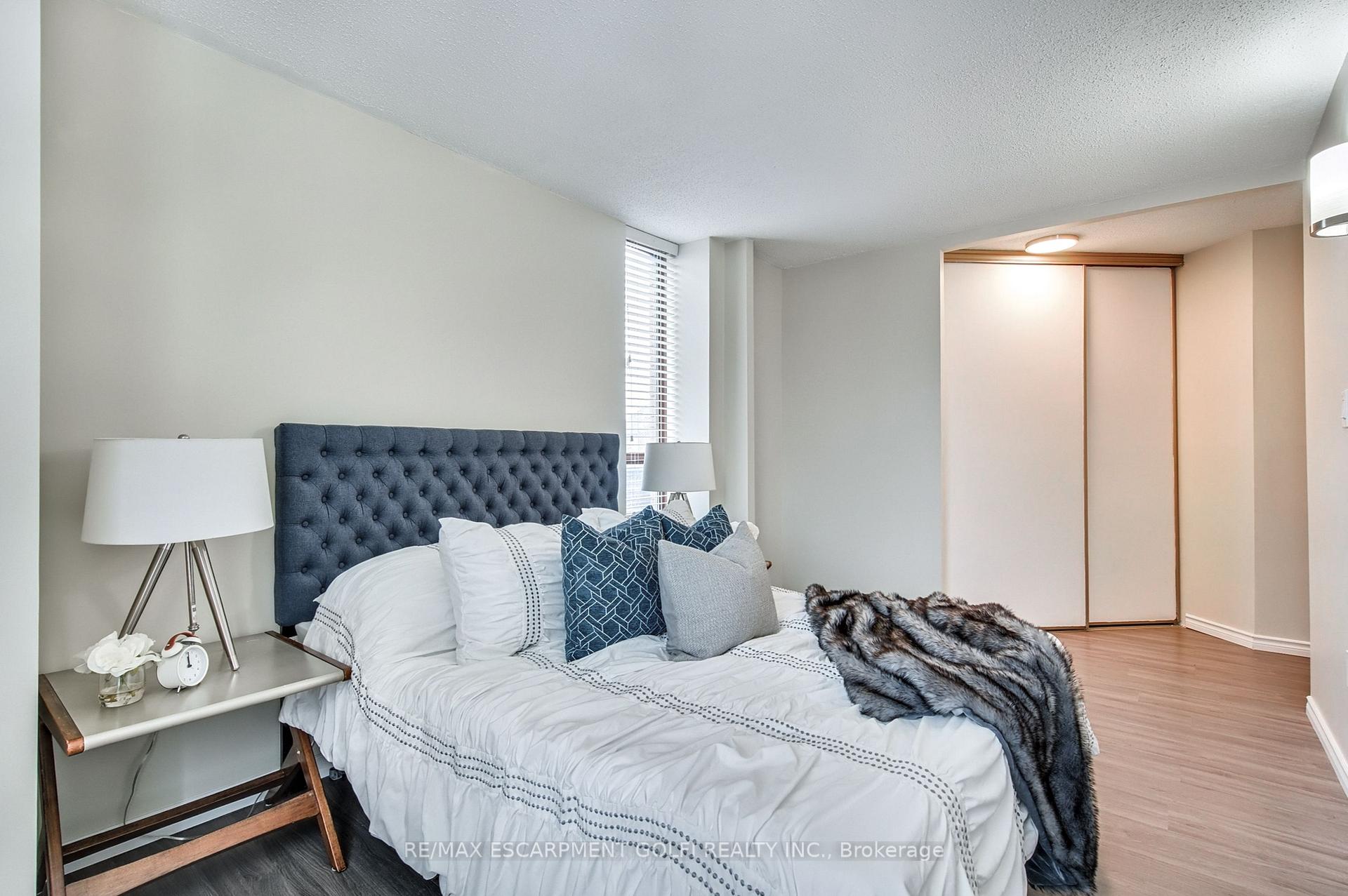 Photo 17 of Unit 305, 222 Jackson Street W, Hamilton, Durand — HOMEH