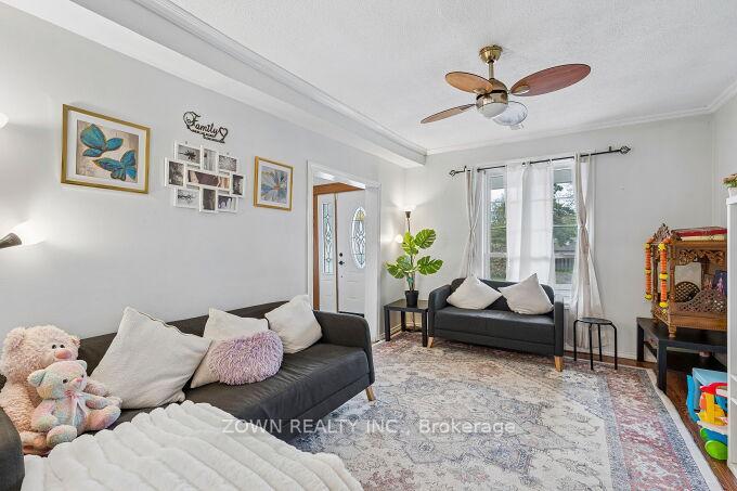 Photo 9 of 6 Albany Avenue, Hamilton, Crown Point — HOMEH