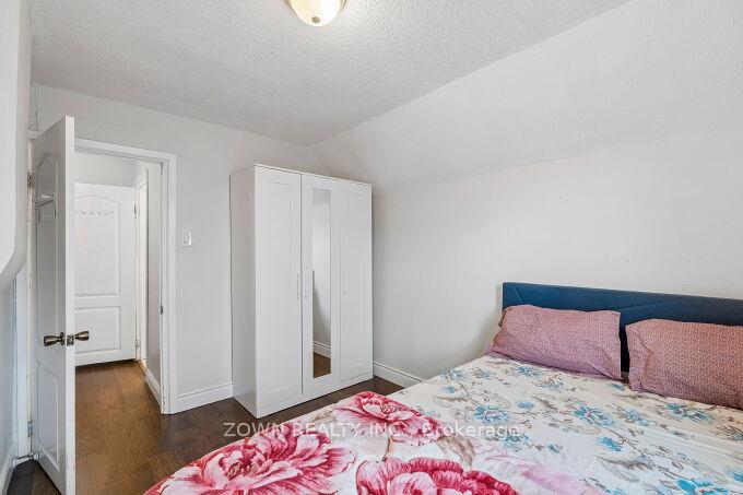 Photo 17 of 6 Albany Avenue, Hamilton, Crown Point — HOMEH