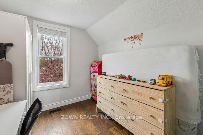 Photo 22 of 6 Albany Avenue, Hamilton, Crown Point — HOMEH