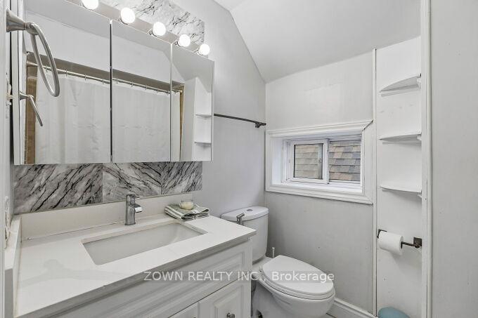 Photo 25 of 6 Albany Avenue, Hamilton, Crown Point — HOMEH