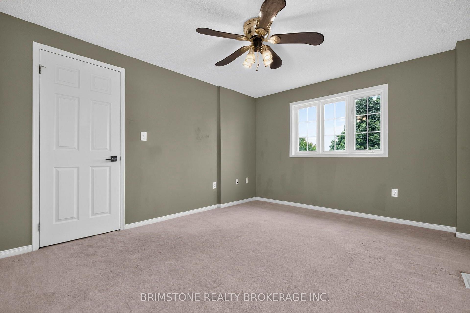 Photo 22 of 28 Selkirk Crescent, Barrie, Holly — HOMEH