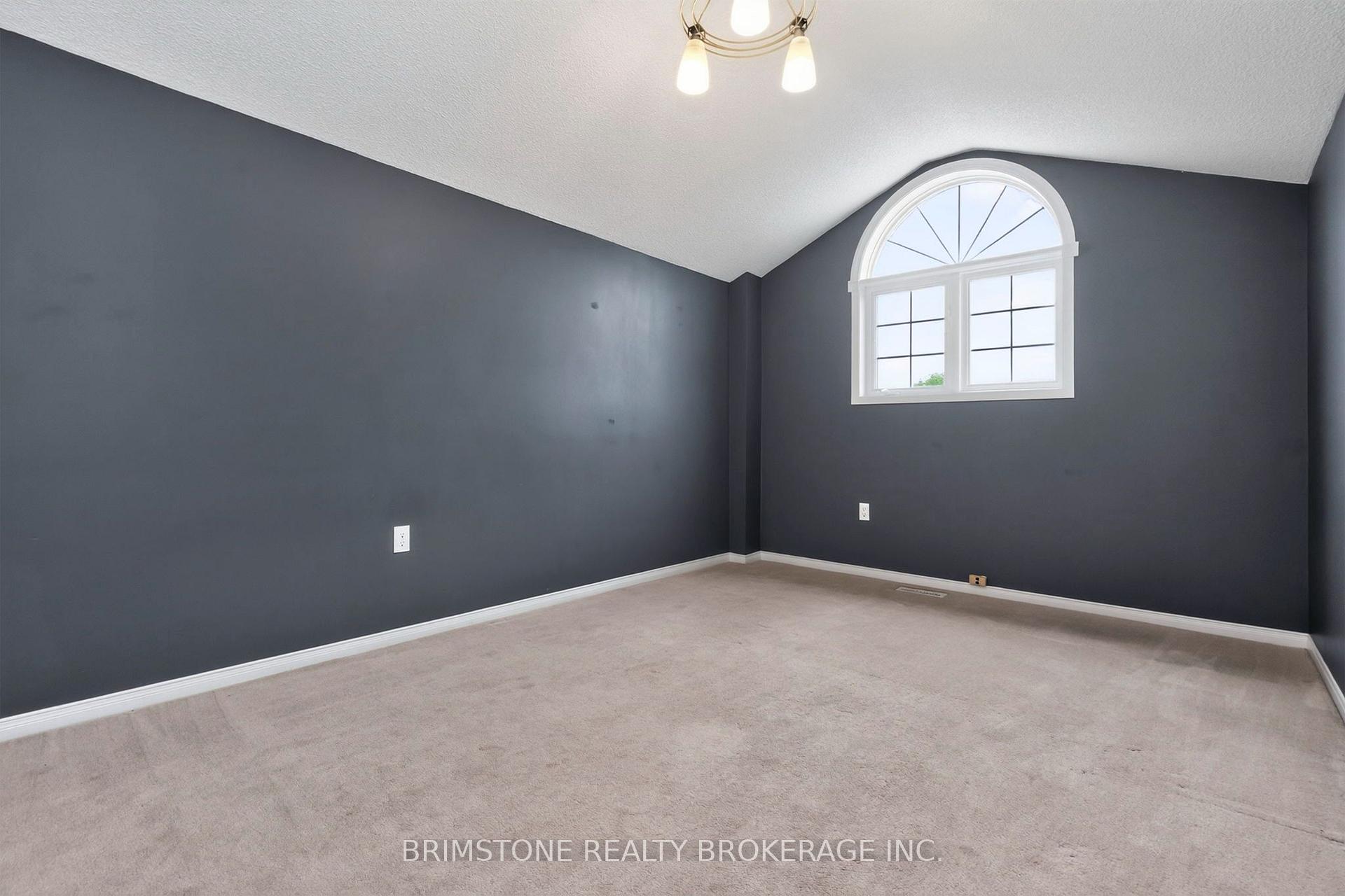 Photo 28 of 28 Selkirk Crescent, Barrie, Holly — HOMEH