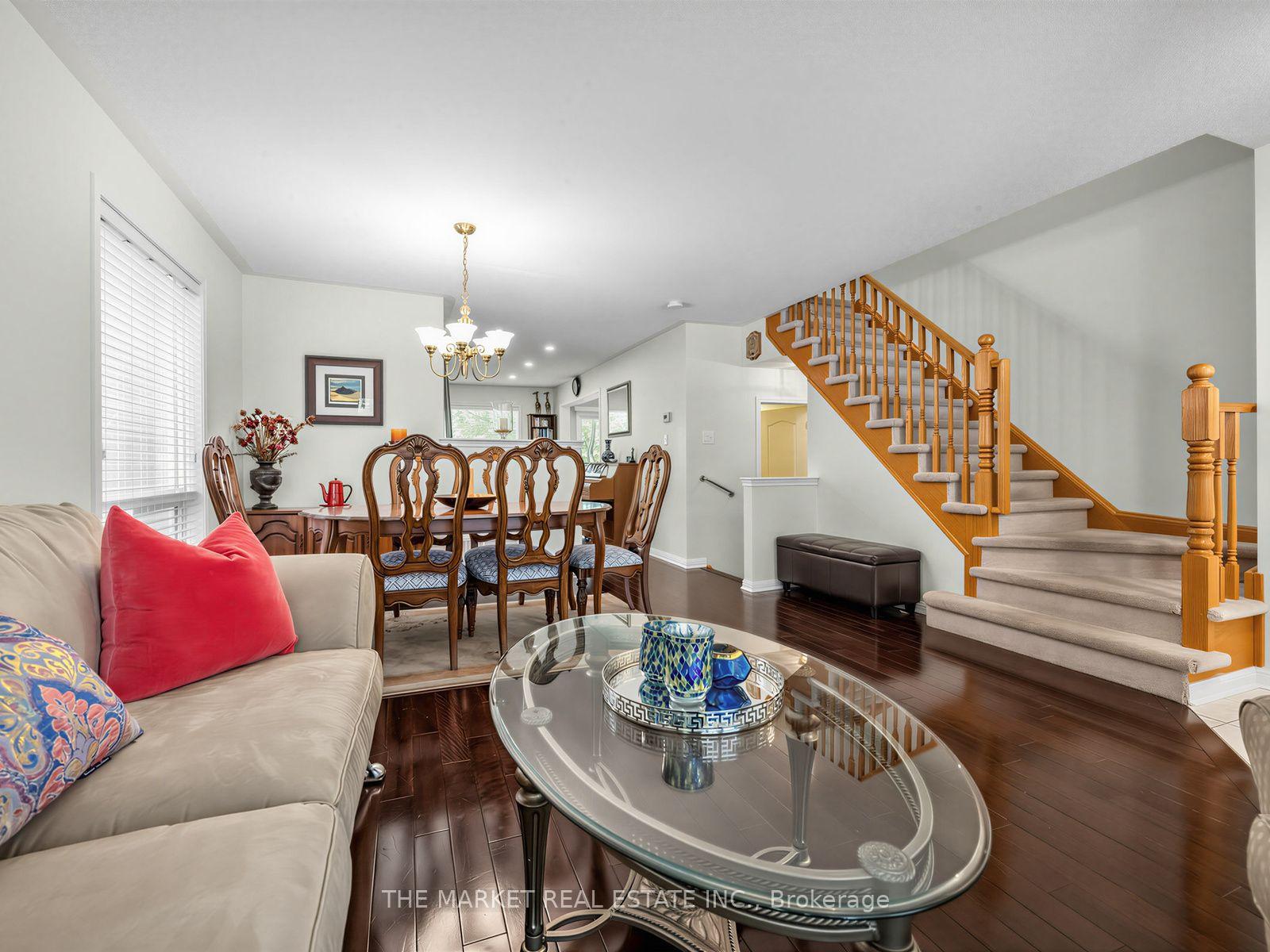 Photo 8 of 2278 Dunforest Crescent, Oakville, Westmount — HOMEH