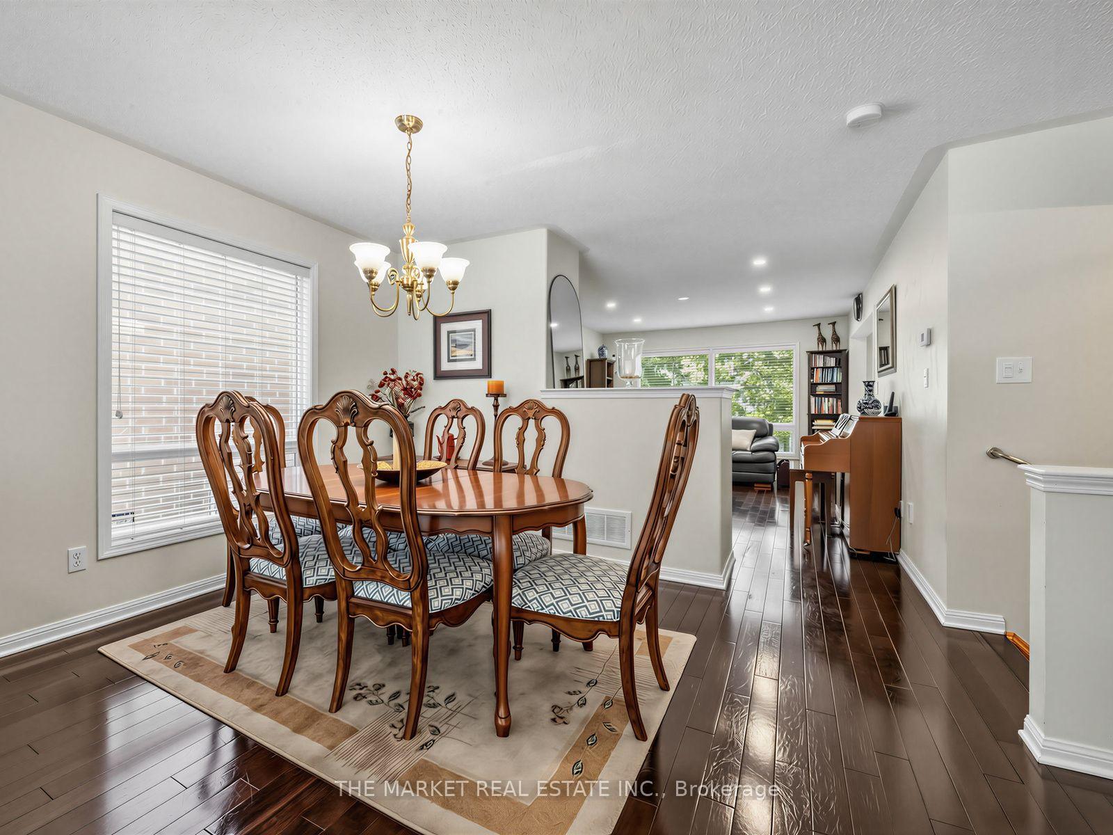 Photo 9 of 2278 Dunforest Crescent, Oakville, Westmount — HOMEH