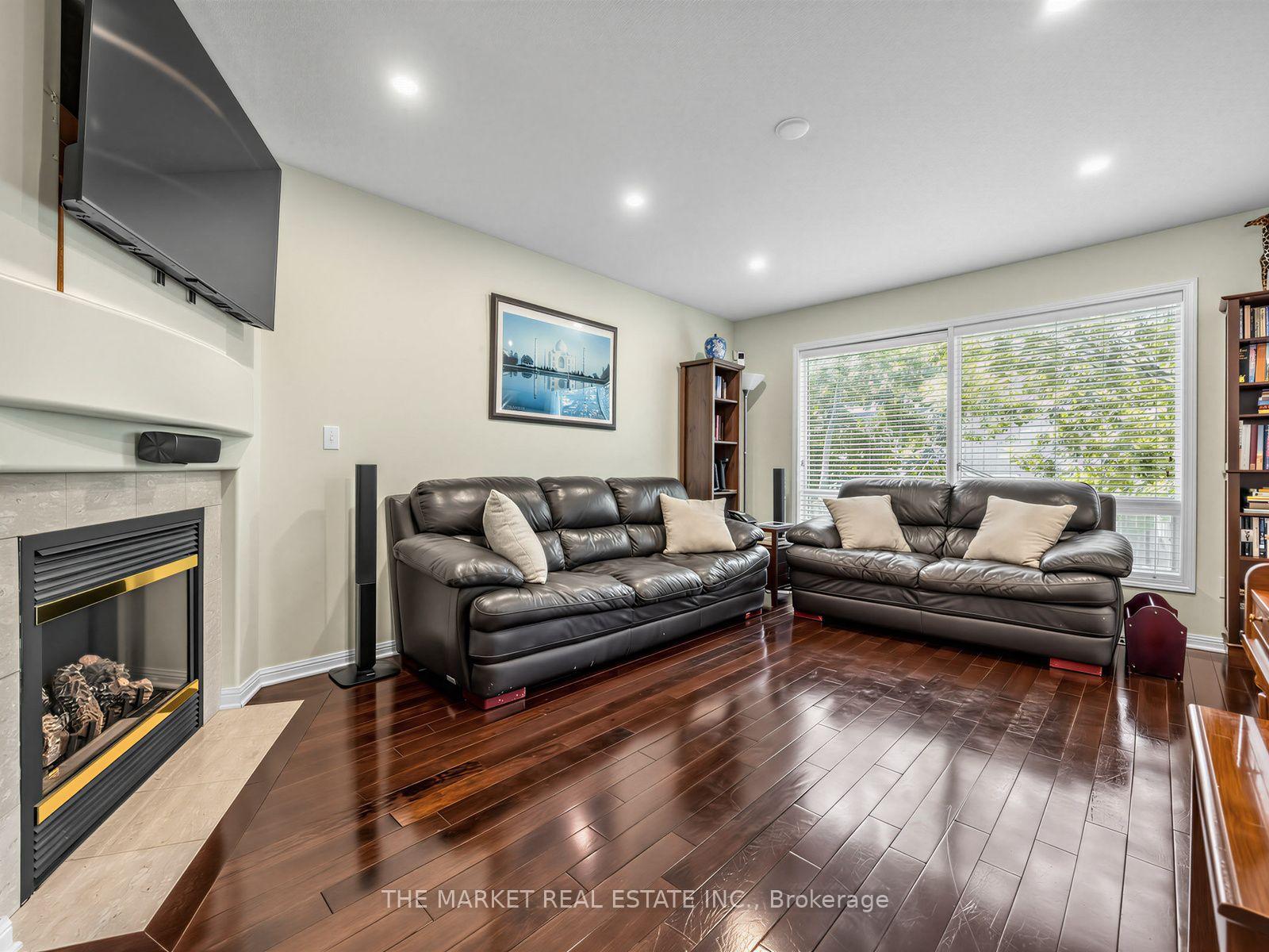 Photo 13 of 2278 Dunforest Crescent, Oakville, Westmount — HOMEH