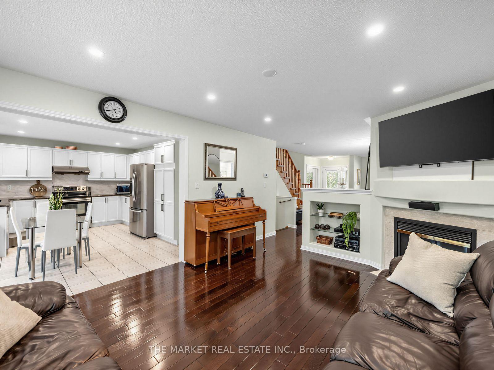 Photo 15 of 2278 Dunforest Crescent, Oakville, Westmount — HOMEH