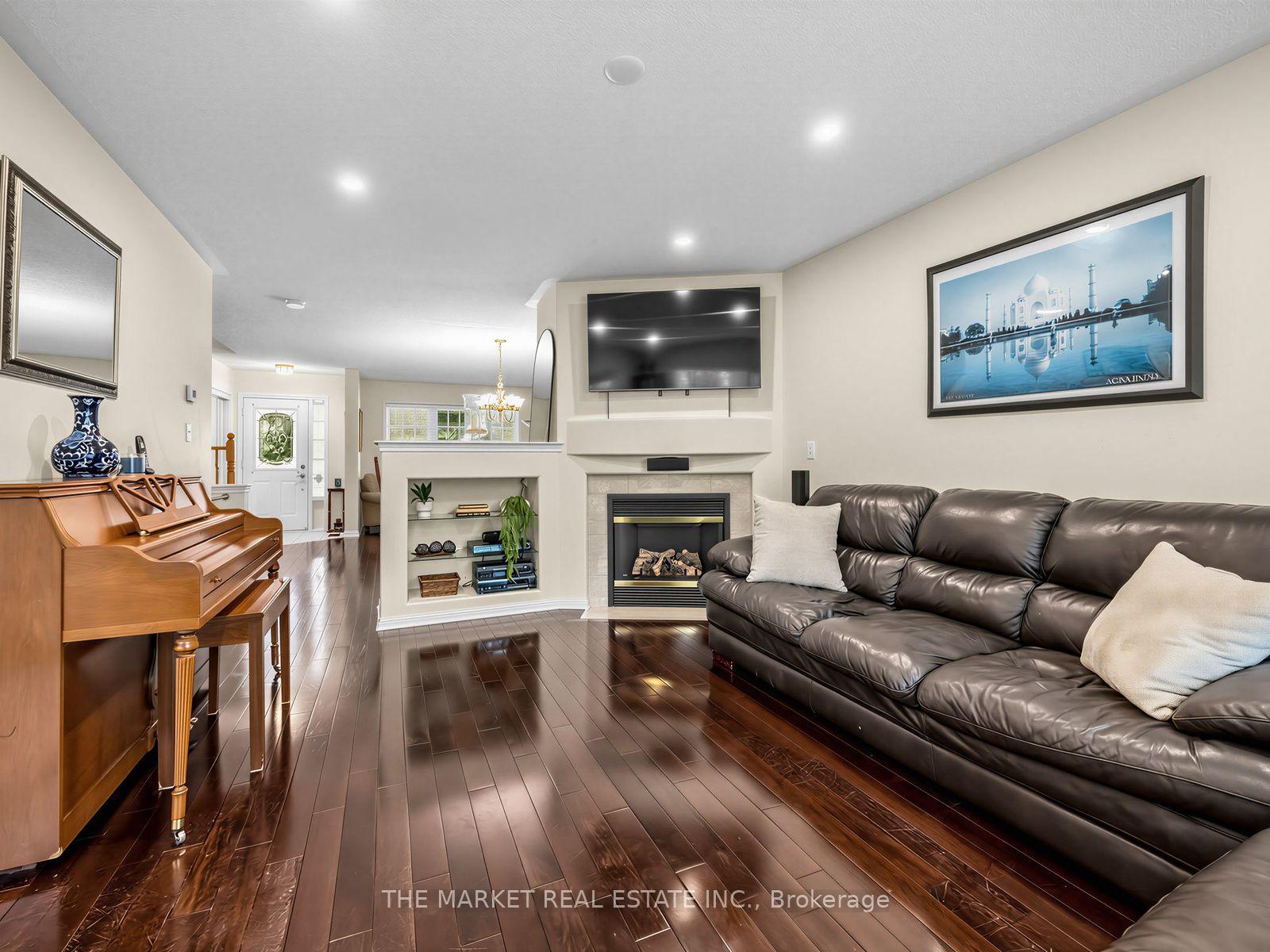 Photo 16 of 2278 Dunforest Crescent, Oakville, Westmount — HOMEH