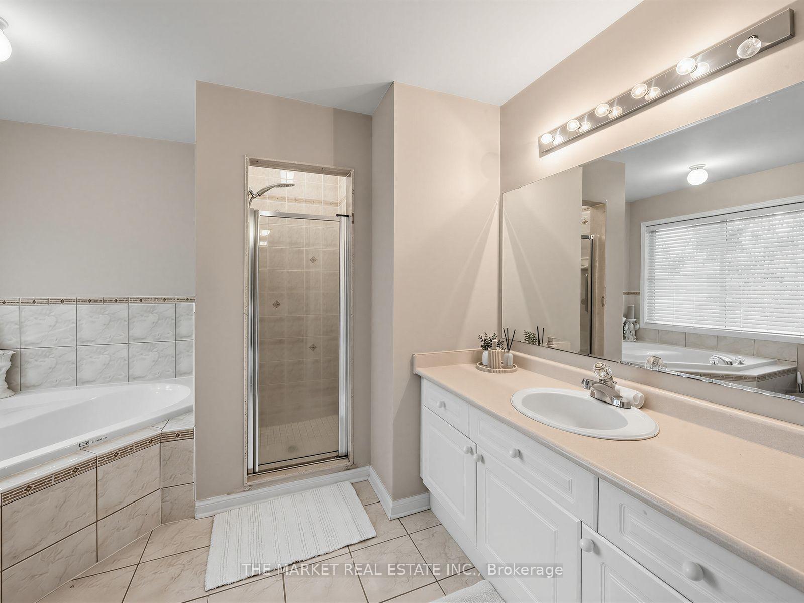 Photo 23 of 2278 Dunforest Crescent, Oakville, Westmount — HOMEH