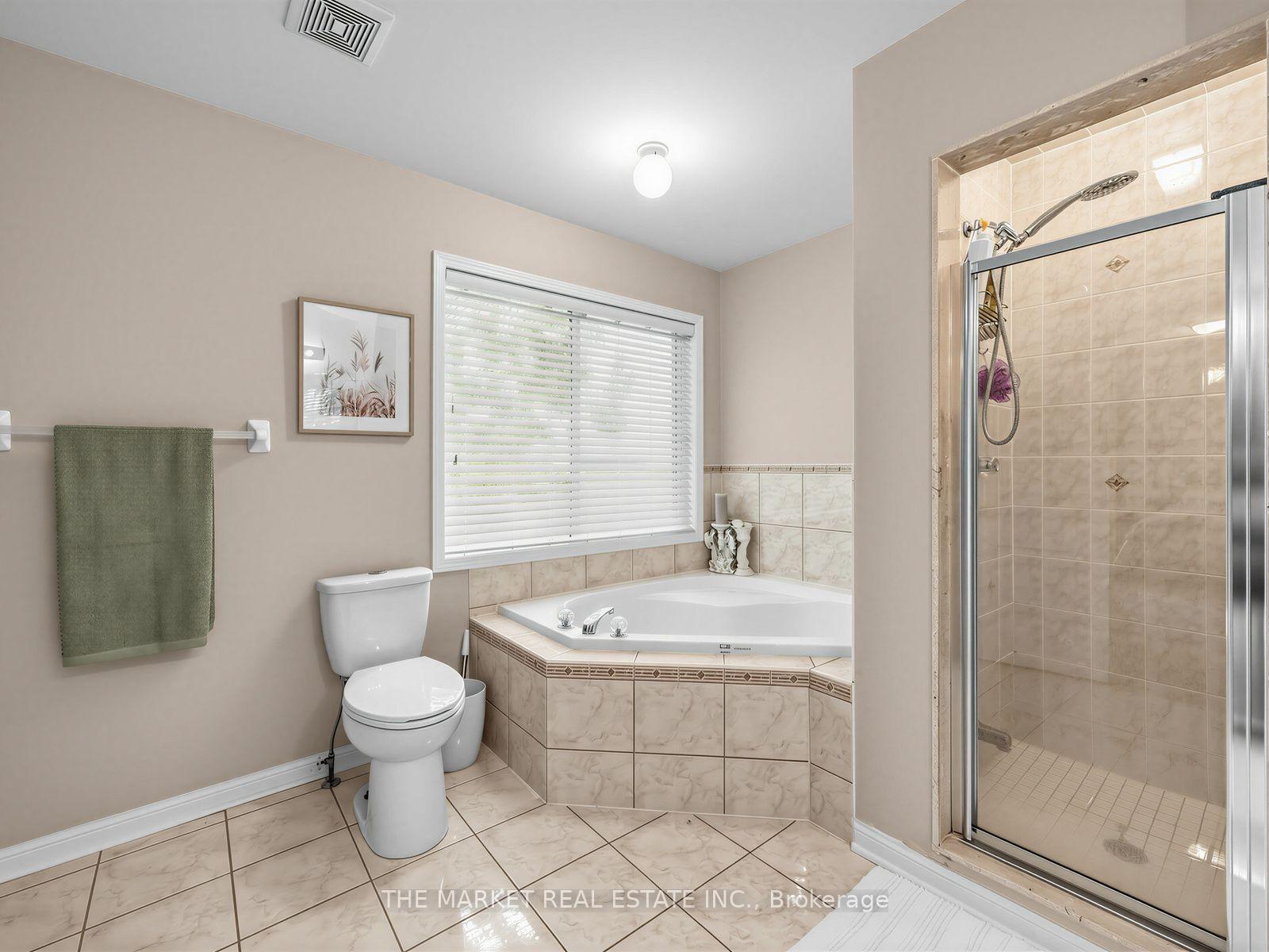 Photo 24 of 2278 Dunforest Crescent, Oakville, Westmount — HOMEH
