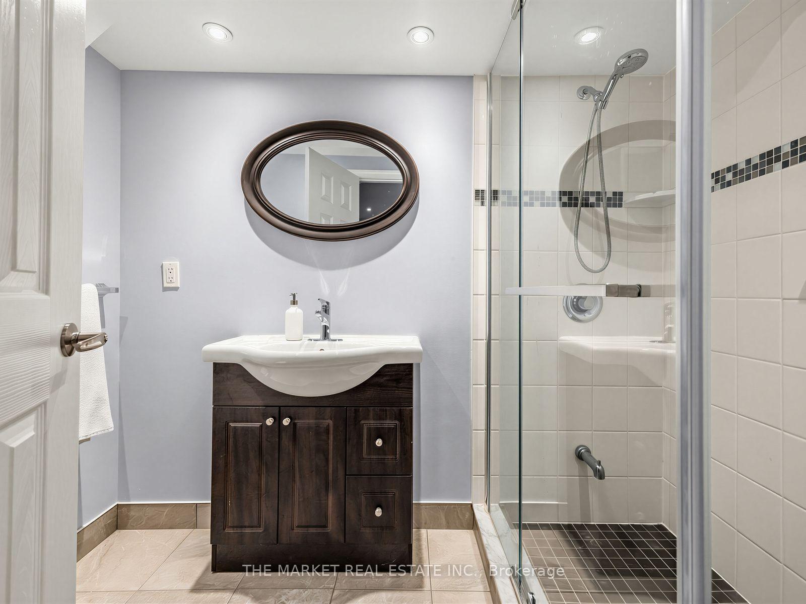 Photo 32 of 2278 Dunforest Crescent, Oakville, Westmount — HOMEH