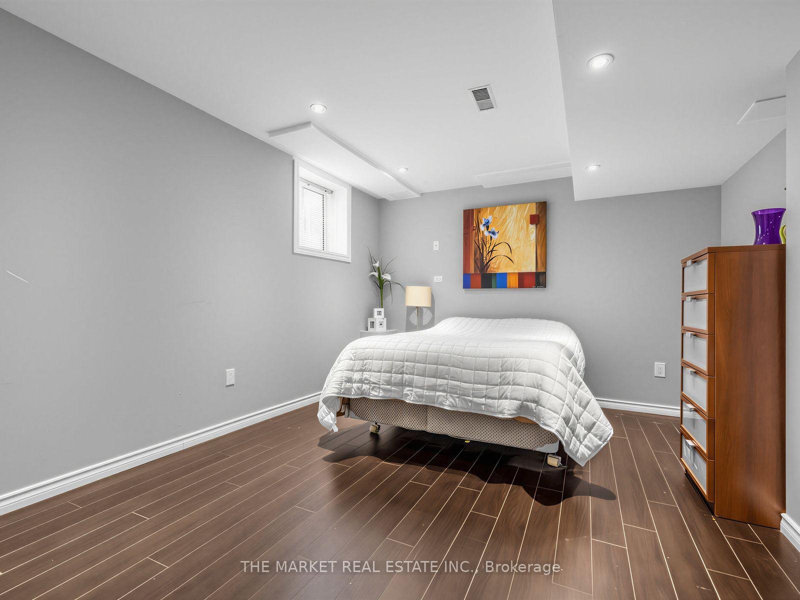 Photo 33 of 2278 Dunforest Crescent, Oakville, Westmount — HOMEH