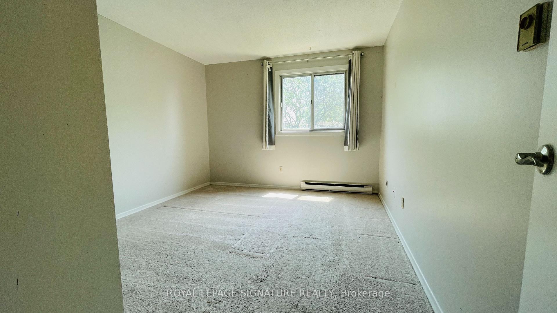 Photo 15 of Unit 75 (Upper), 1100 Oxford Street, Oshawa, Lakeview — HOMEH