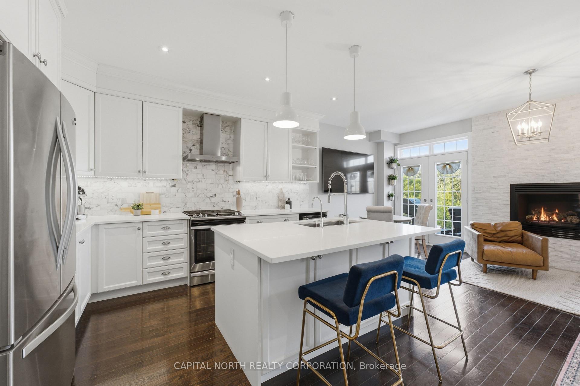Photo 9 of 18 Alex Campbell Crescent, King, King City — HOMEH