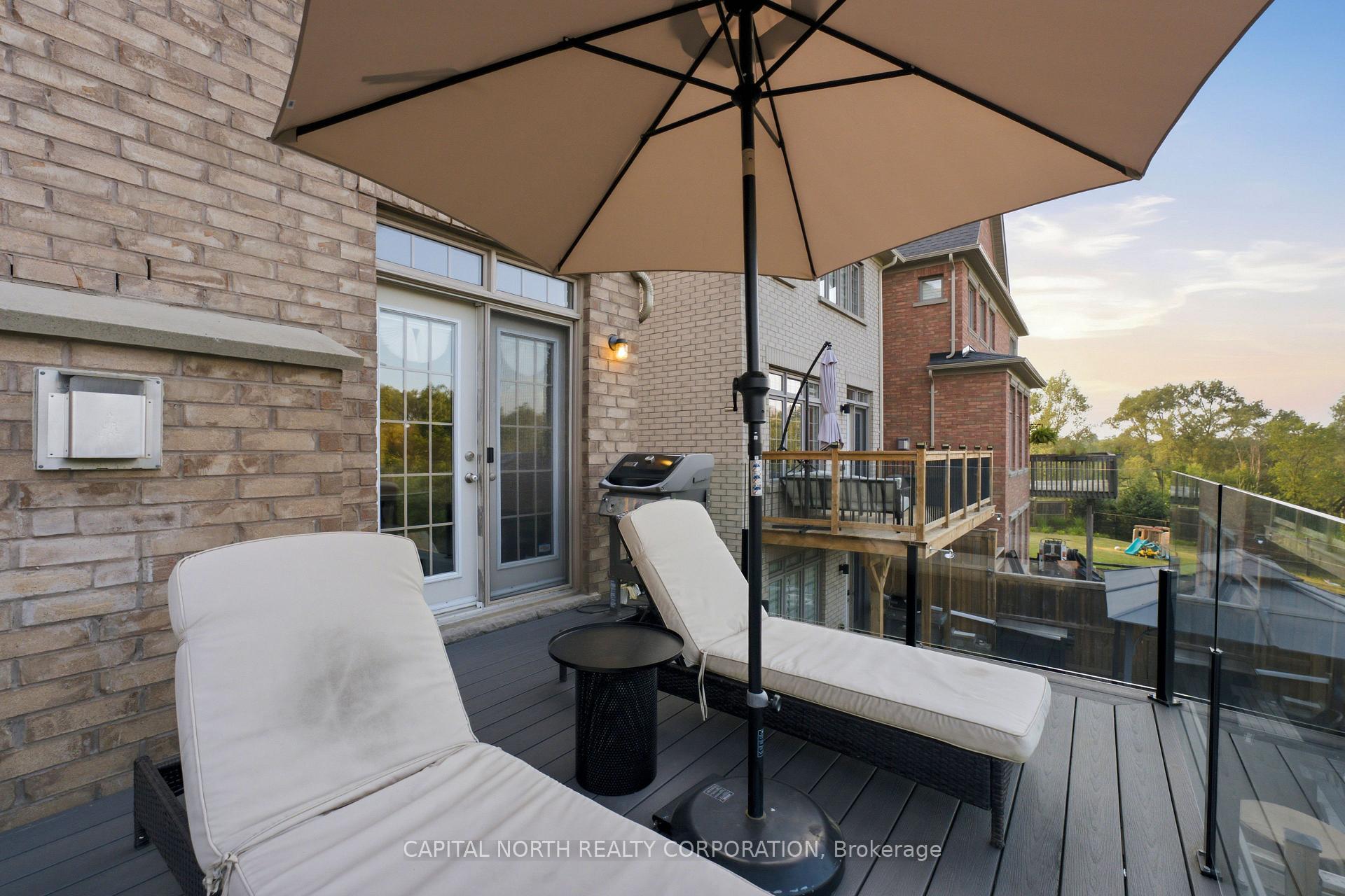 Photo 11 of 18 Alex Campbell Crescent, King, King City — HOMEH