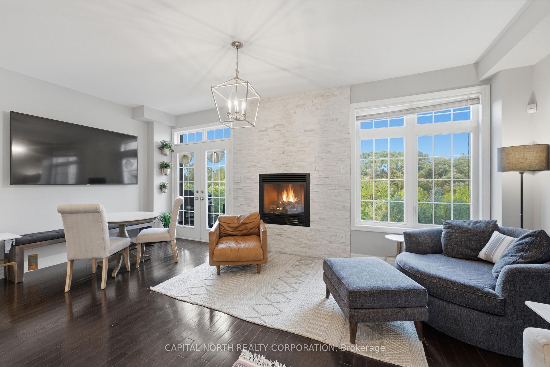 Photo 13 of 18 Alex Campbell Crescent, King, King City — HOMEH