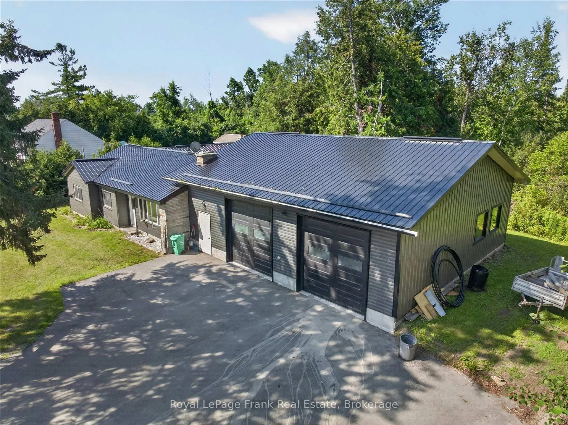 Photo 5 of 731 Harper Road, Peterborough, Otonabee Ward 1 — HOMEH