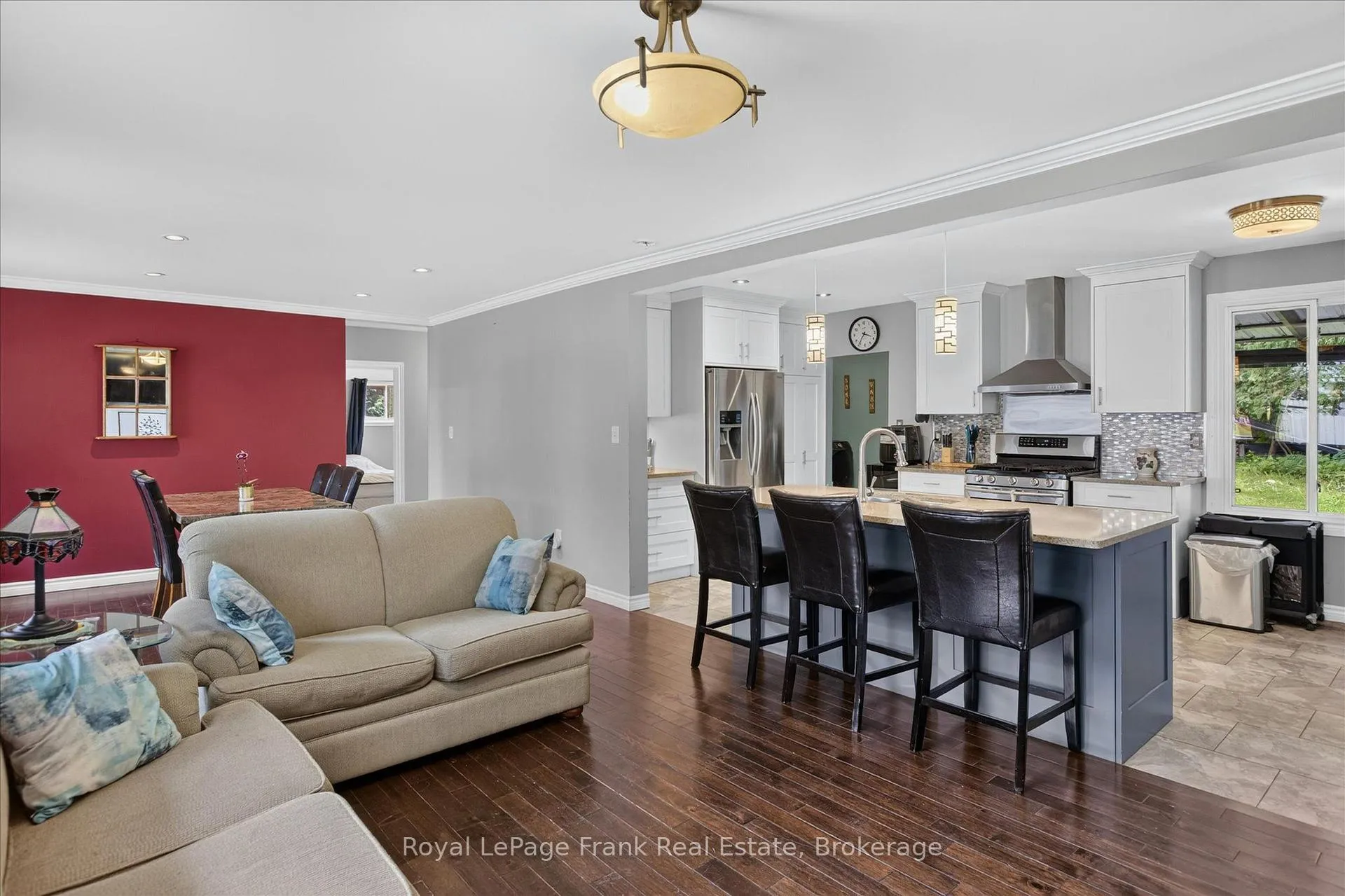 Photo 10 of 731 Harper Road, Peterborough, Otonabee Ward 1 — HOMEH