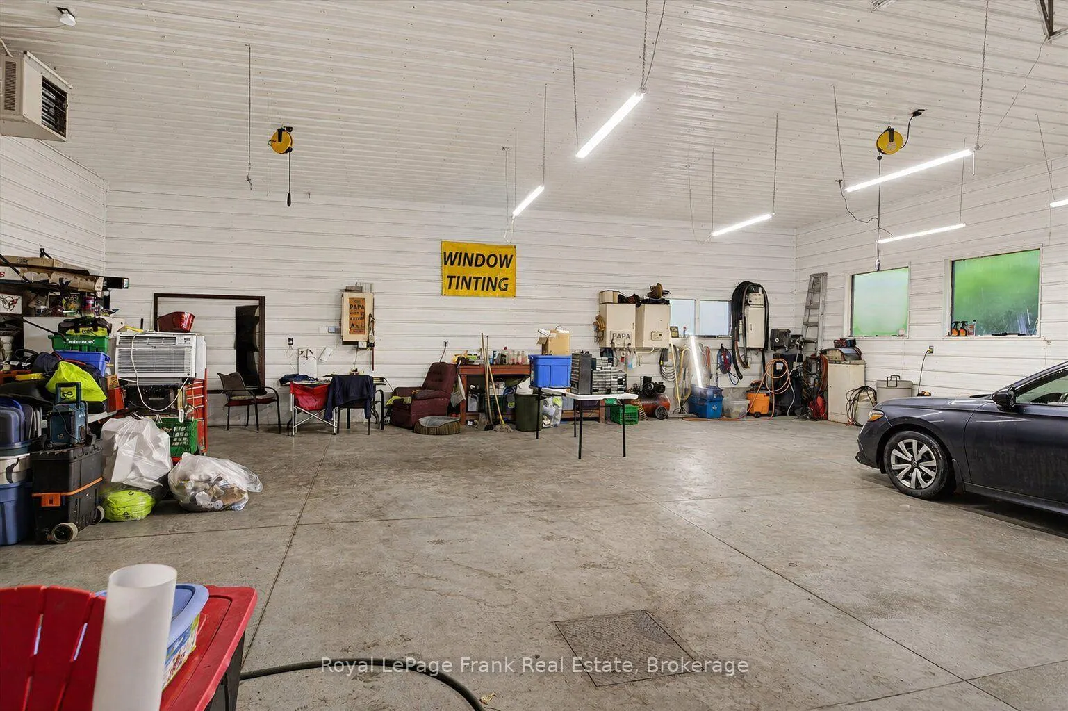 Photo 27 of 731 Harper Road, Peterborough, Otonabee Ward 1 — HOMEH