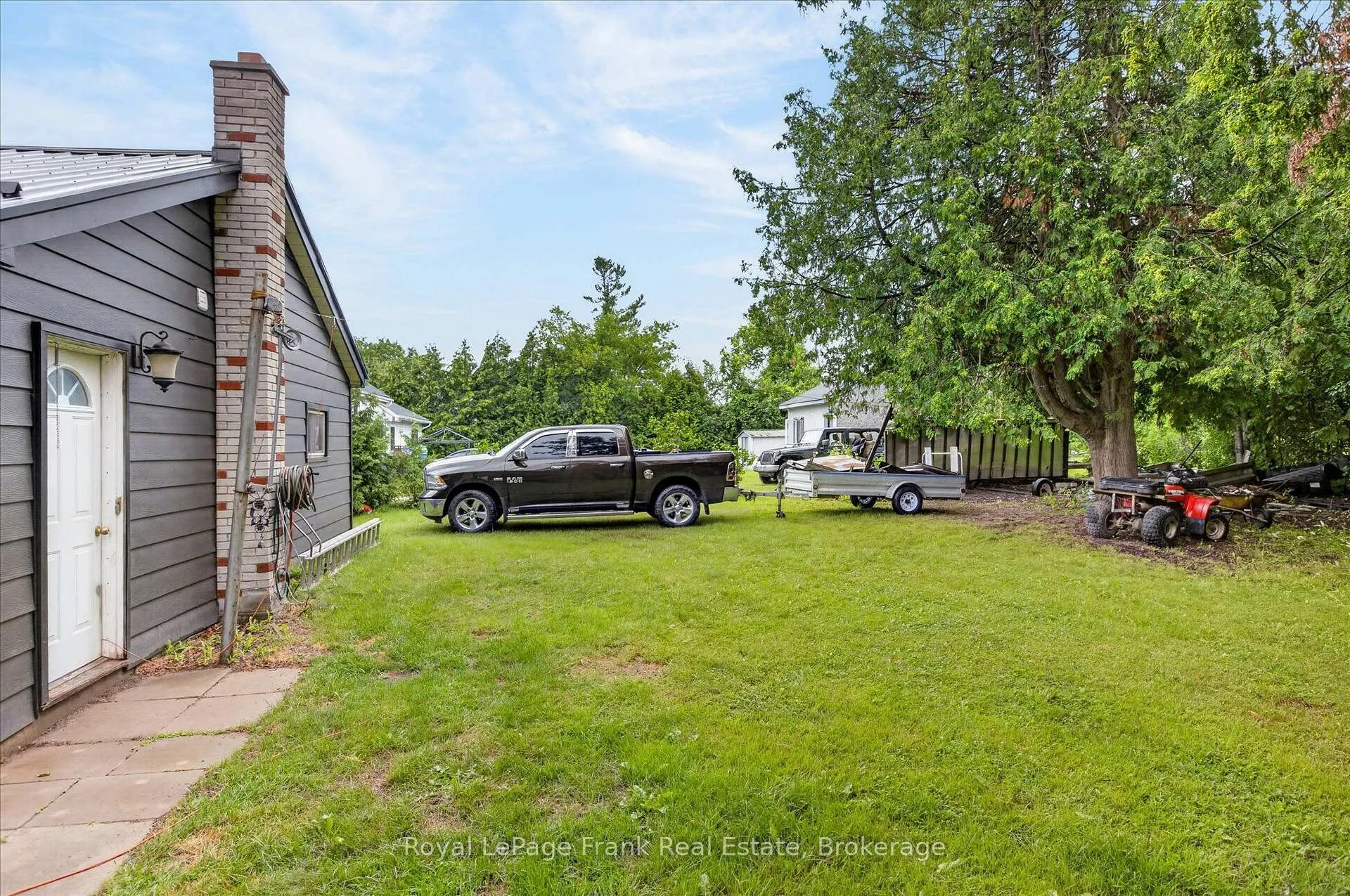 Photo 32 of 731 Harper Road, Peterborough, Otonabee Ward 1 — HOMEH