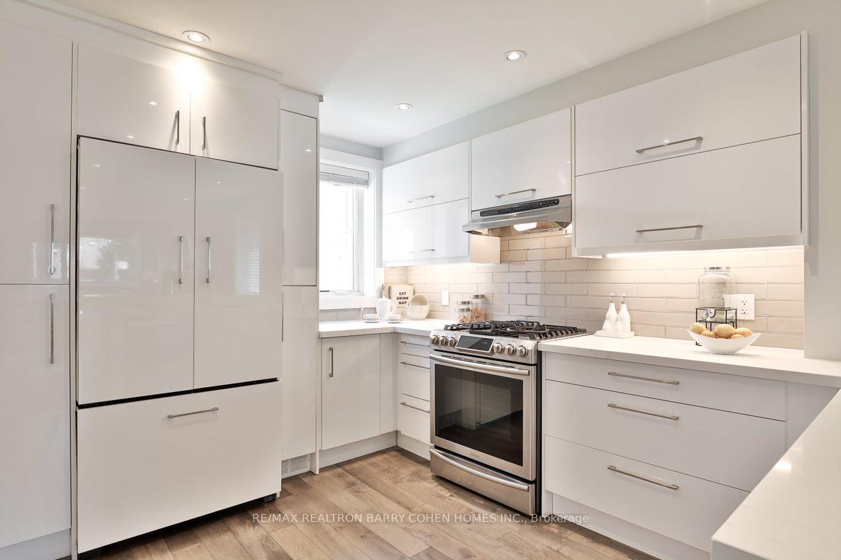 Photo 11 of 365 Harvie Avenue, Toronto, Caledonia-Fairbank — HOMEH