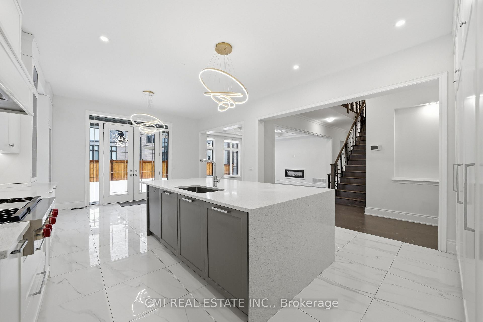 Photo 9 of 101 Appleyard Avenue, Vaughan, Kleinburg — HOMEH