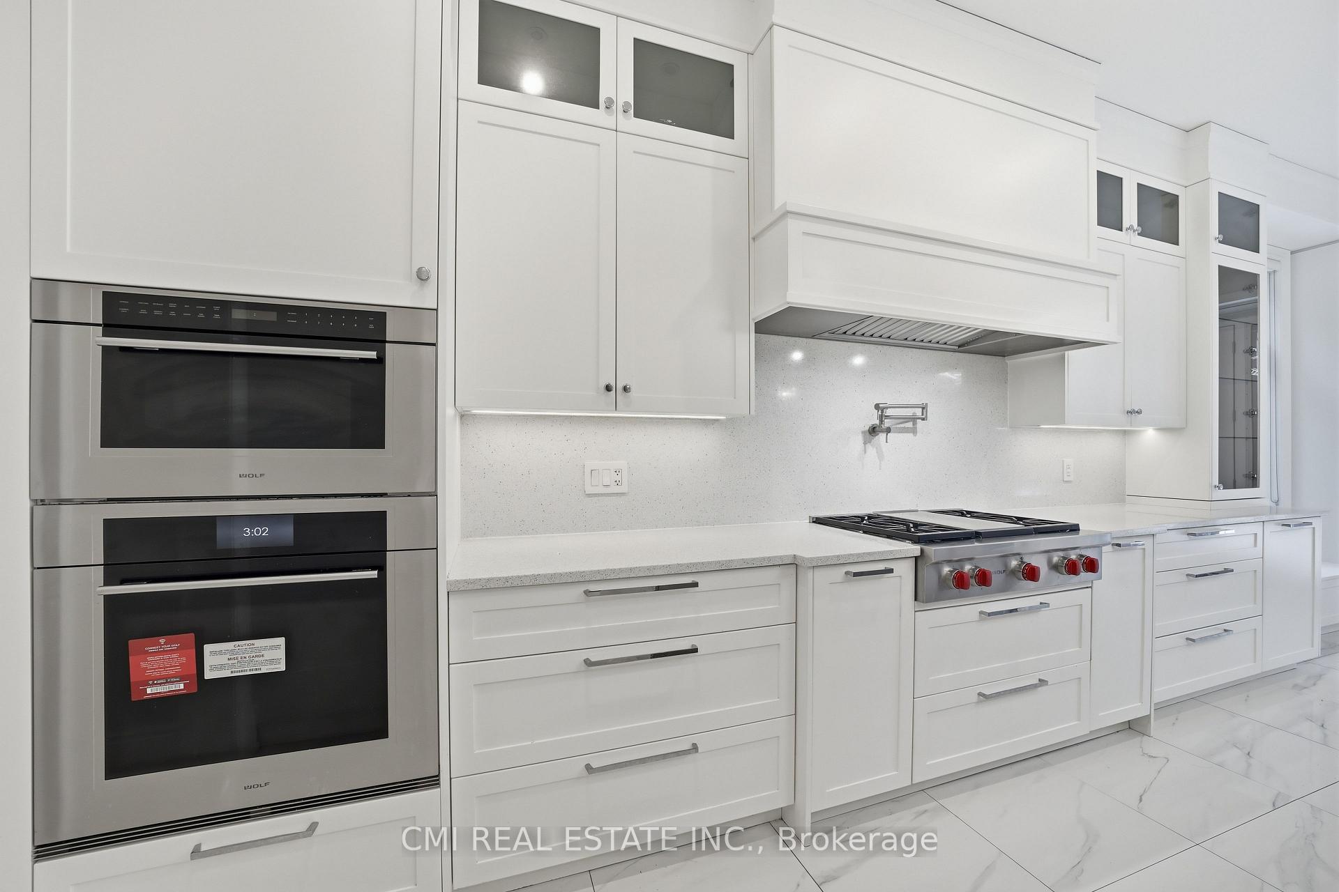 Photo 10 of 101 Appleyard Avenue, Vaughan, Kleinburg — HOMEH