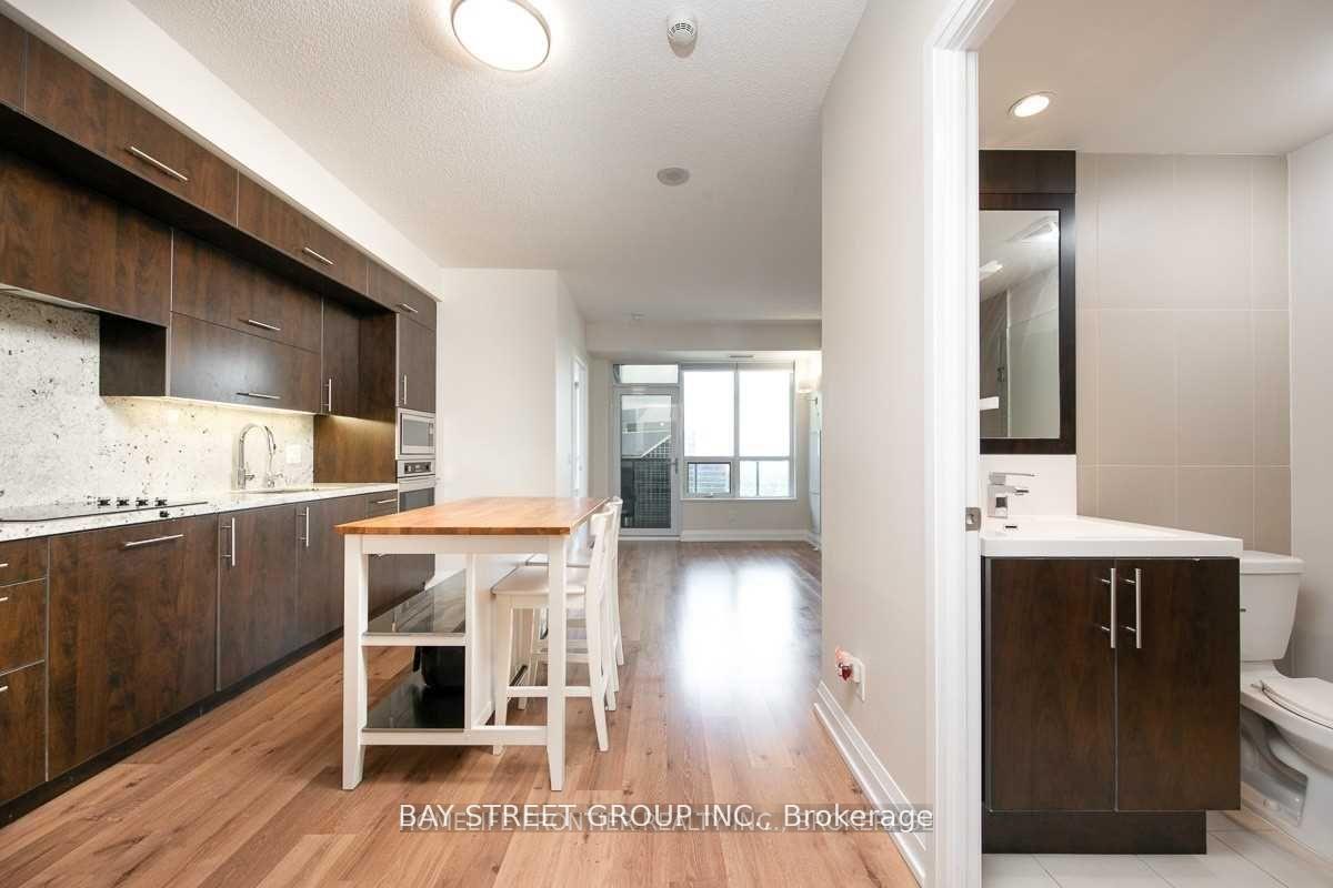 Photo 15 of Unit 4218, 5 Sheppard Avenue E, North York, Willowdale East — HOMEH