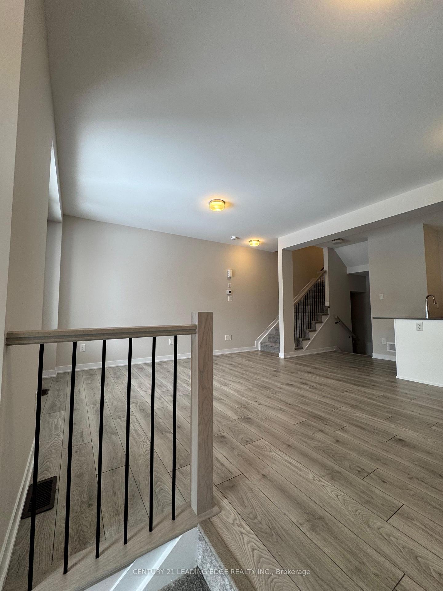 Photo 4 of 226 Speckled Alder Row, Ottawa, Barrhaven - Half Moon Bay — HOMEH