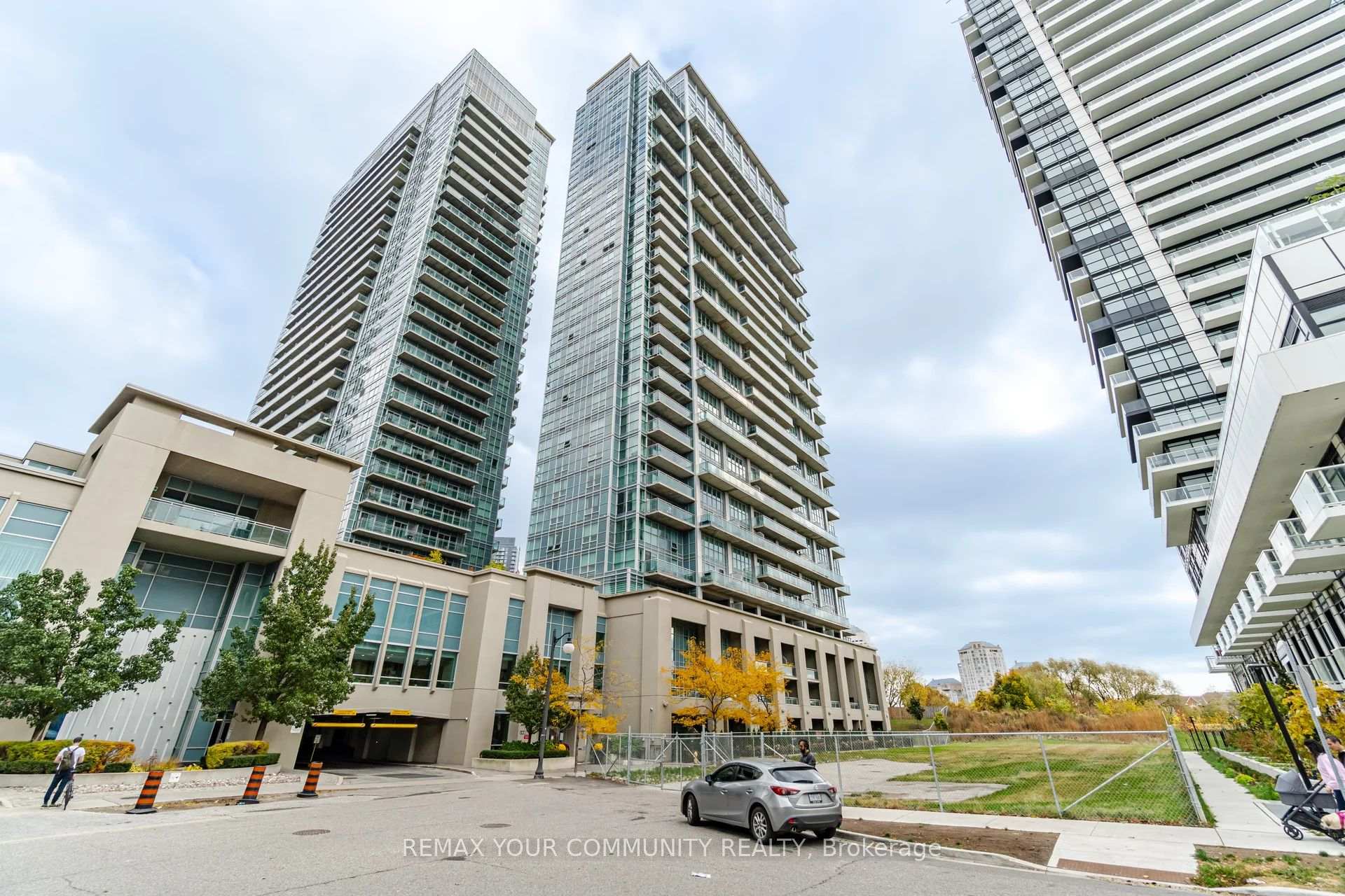 Front of Unit Ph-2913, 155 Legion Road