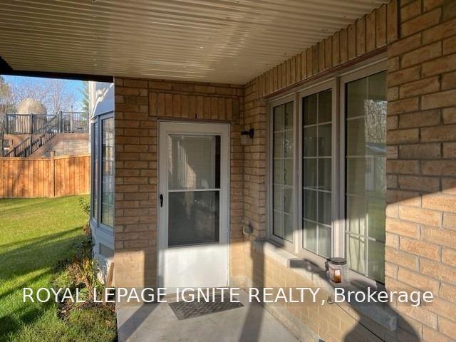 Photo 3 of 14 Porter Creek Hollow, Brampton, Credit Valley — HOMEH