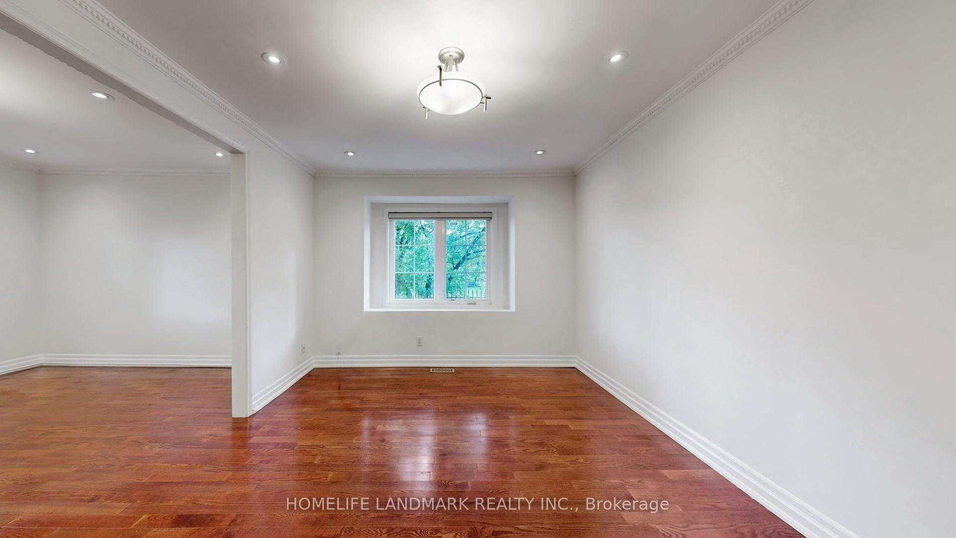Photo 10 of 98 Glen Cameron Road, Markham, Thornhill — HOMEH