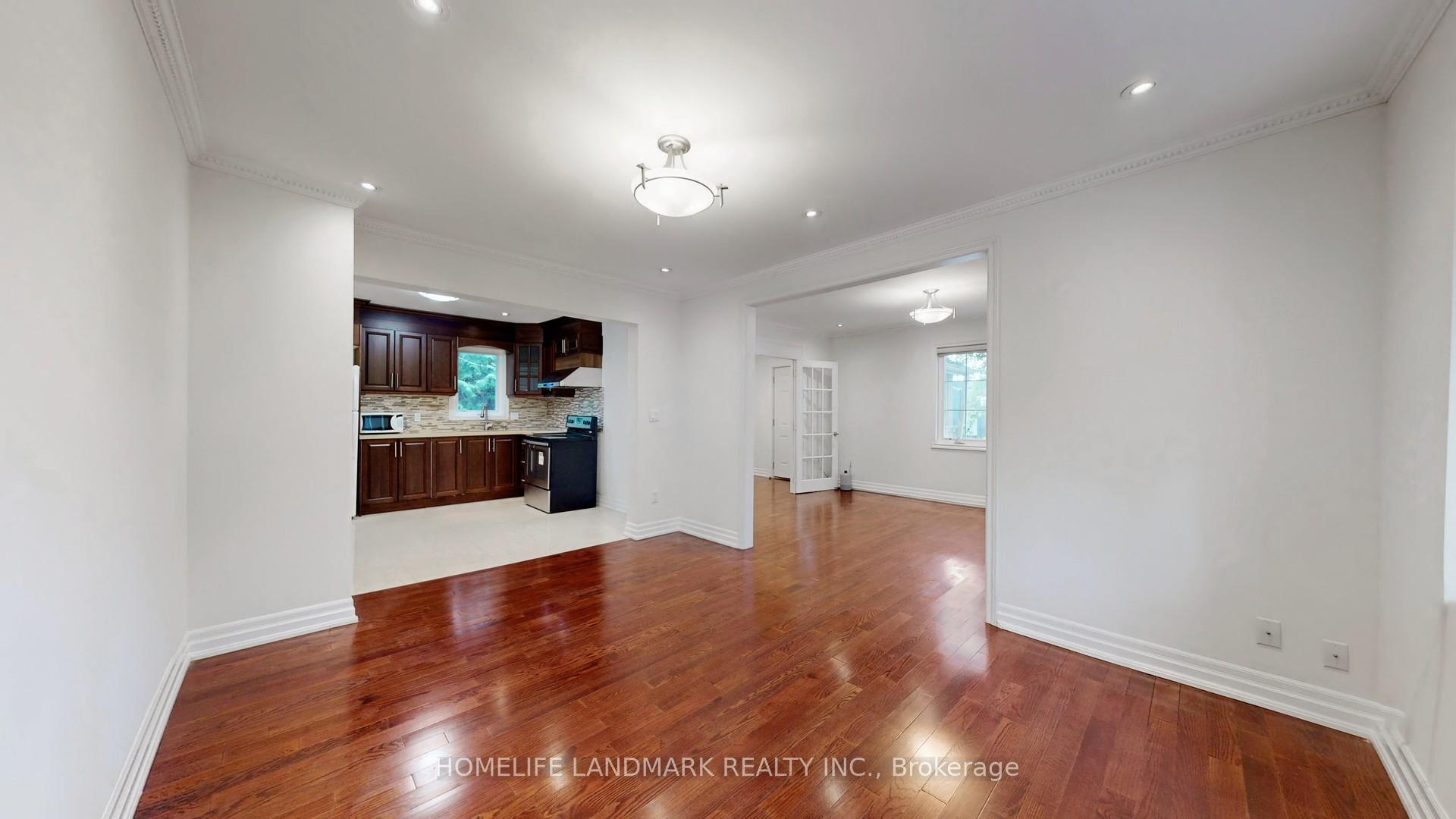 Photo 12 of 98 Glen Cameron Road, Markham, Thornhill — HOMEH