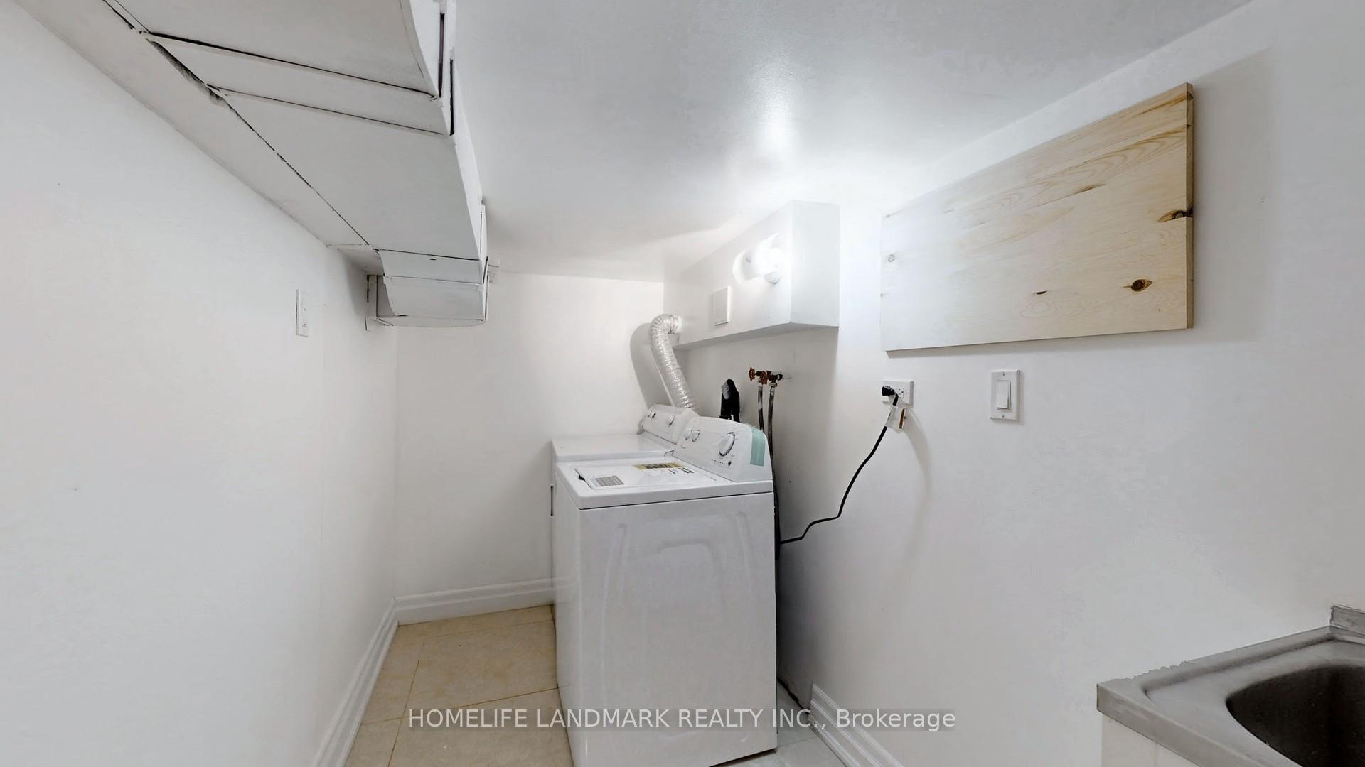 Photo 25 of 98 Glen Cameron Road, Markham, Thornhill — HOMEH