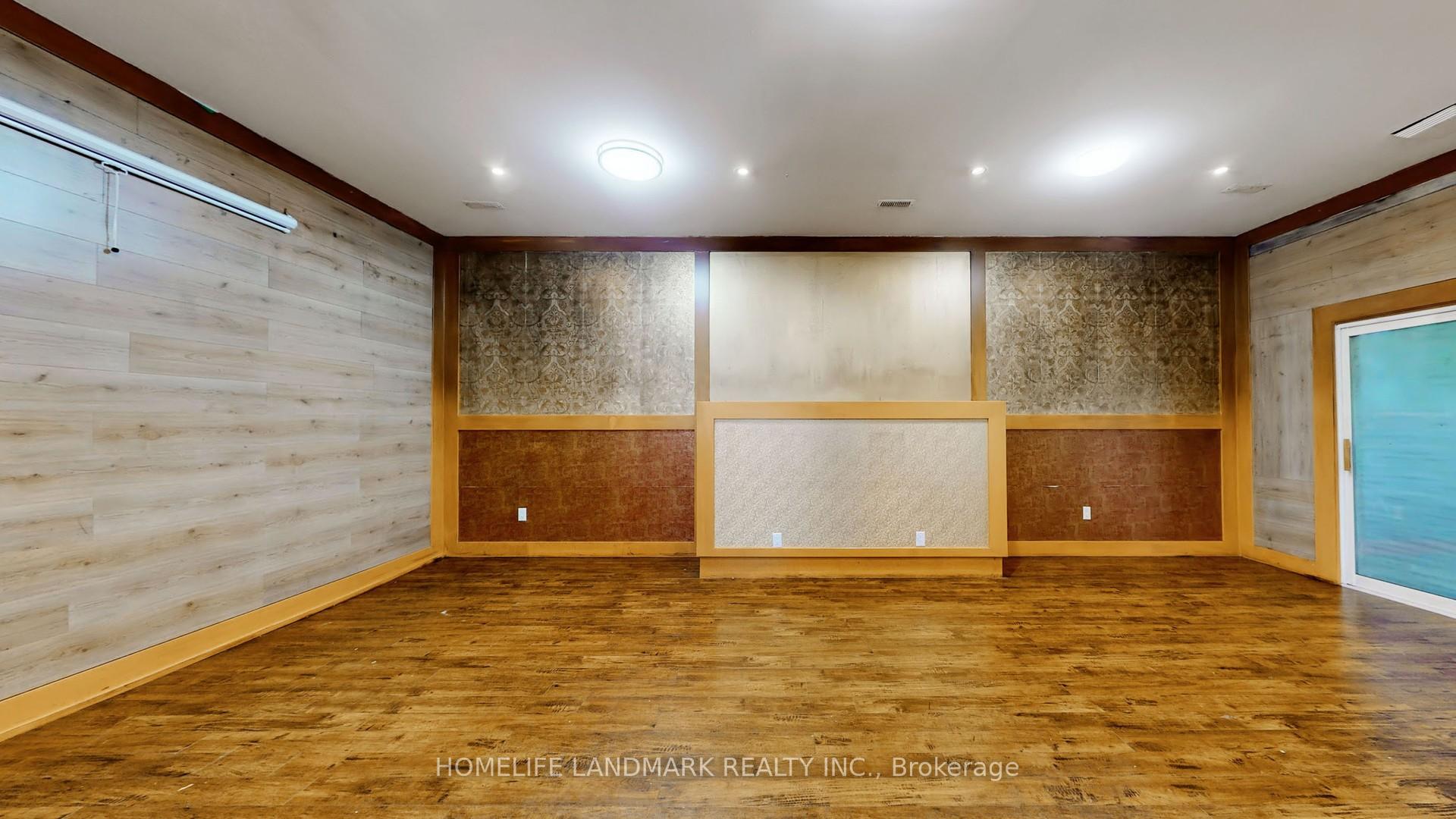 Photo 28 of 98 Glen Cameron Road, Markham, Thornhill — HOMEH