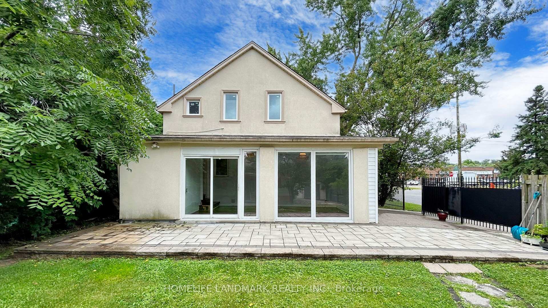 Photo 34 of 98 Glen Cameron Road, Markham, Thornhill — HOMEH