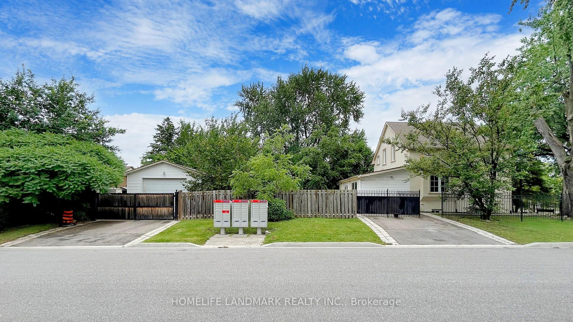 Photo 36 of 98 Glen Cameron Road, Markham, Thornhill — HOMEH