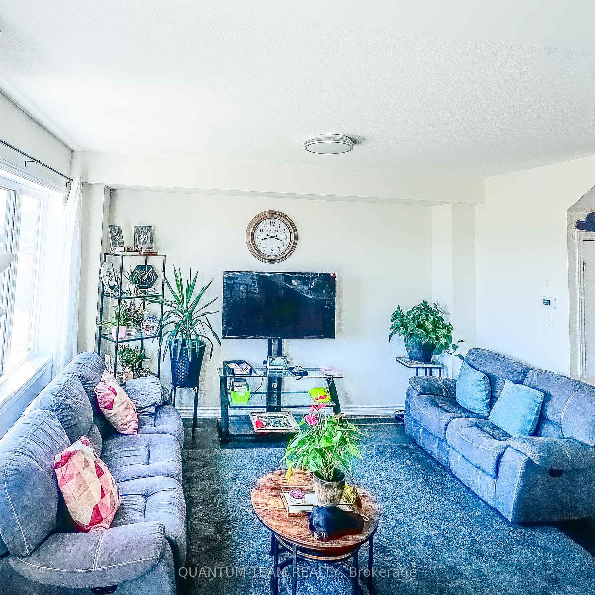 Photo 11 of 266 Explorer Way, Thorold, Rolling Meadows — HOMEH
