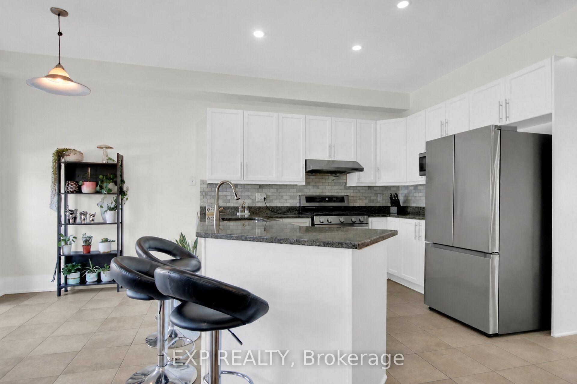 Photo 12 of 860 Percifor Way, Ottawa, Mer Bleue/Bradley Estates/Anderson Park — HOMEH
