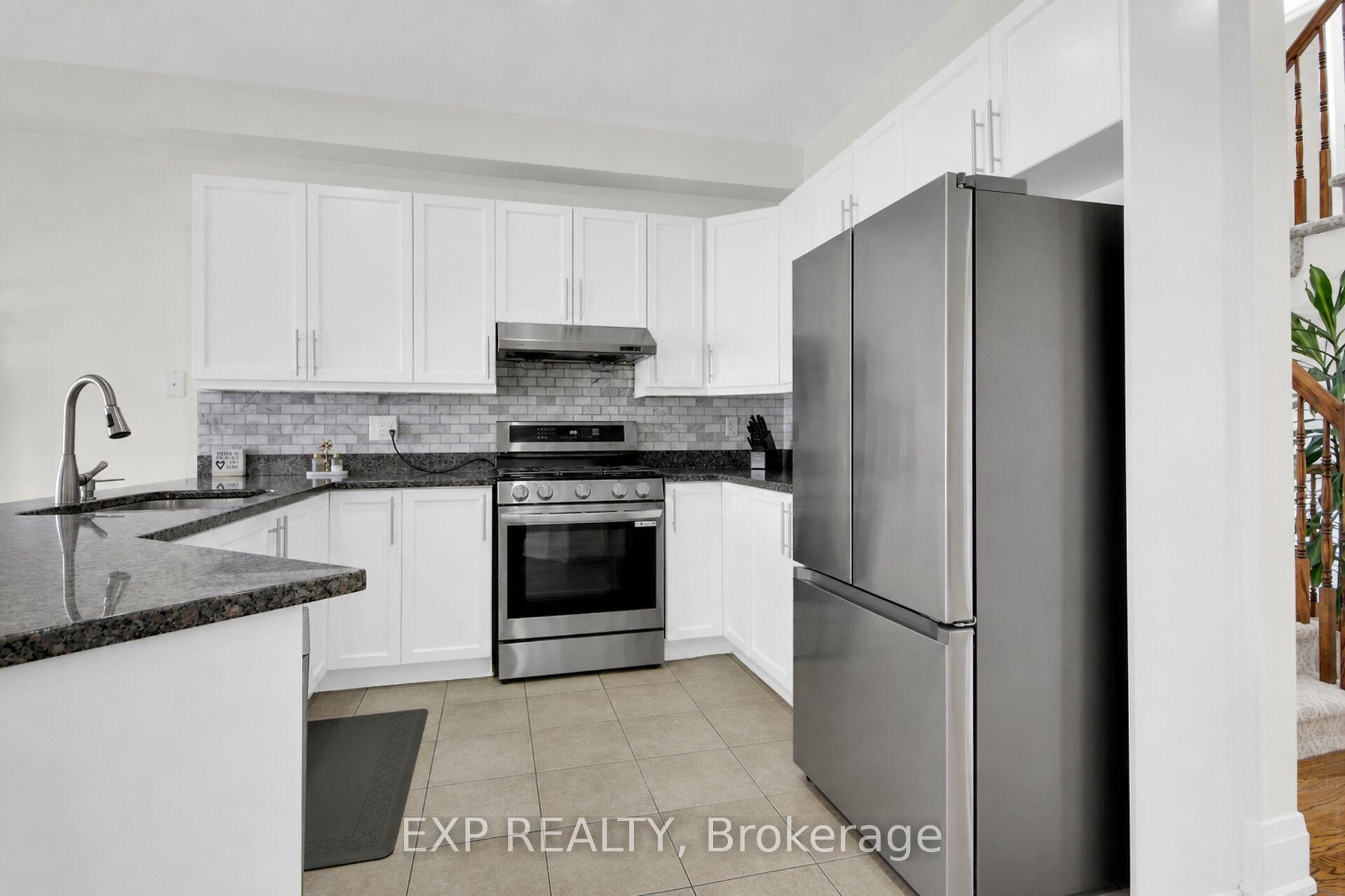 Photo 13 of 860 Percifor Way, Ottawa, Mer Bleue/Bradley Estates/Anderson Park — HOMEH