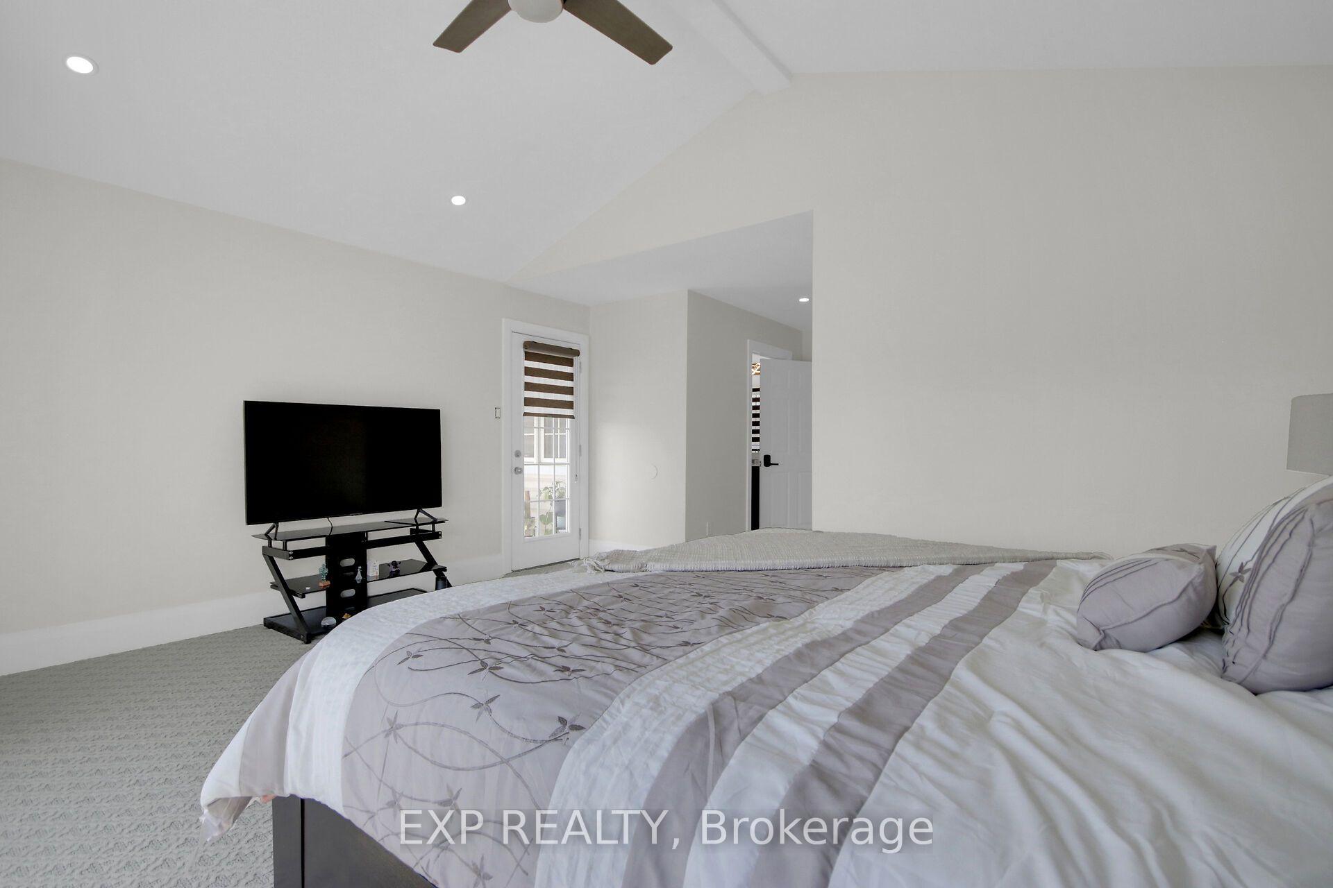 Photo 23 of 860 Percifor Way, Ottawa, Mer Bleue/Bradley Estates/Anderson Park — HOMEH